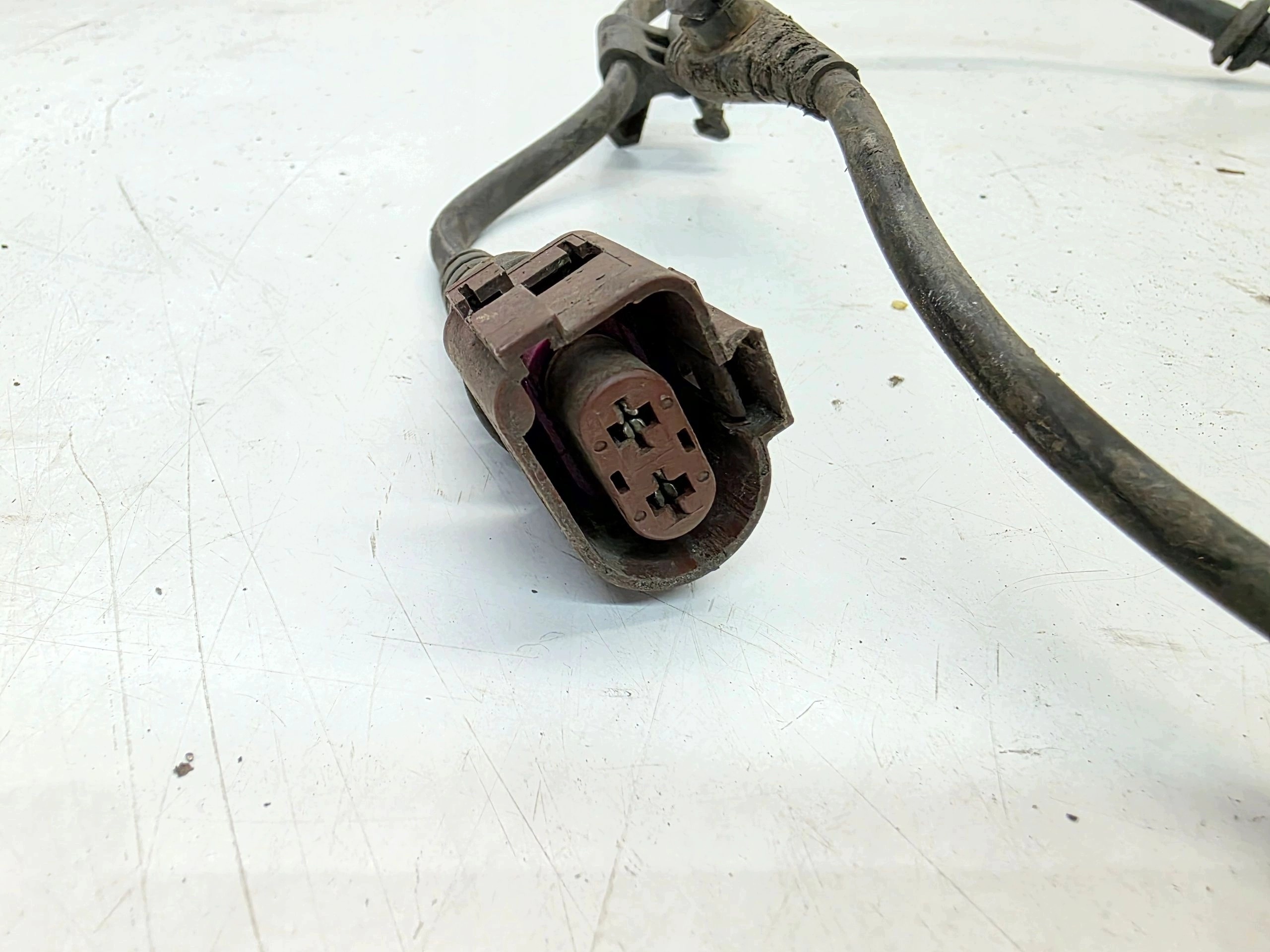bundle of a caliper right rear part AUDI A6 C6 4F0972254H original !!!