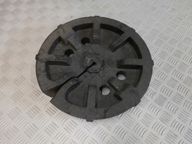 STYROPIAN KOŁA DACIA DUSTER II 2 572930445R