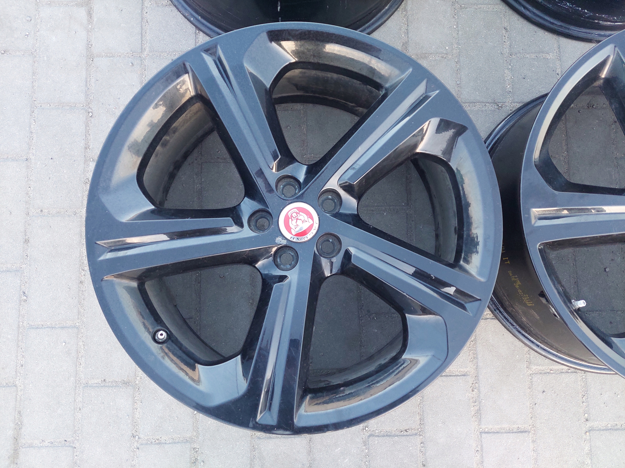 felgen Alu Alufelgen R20 8,5J ET45 5x108 JAGUAR XF X260 F-PACE E-PACE