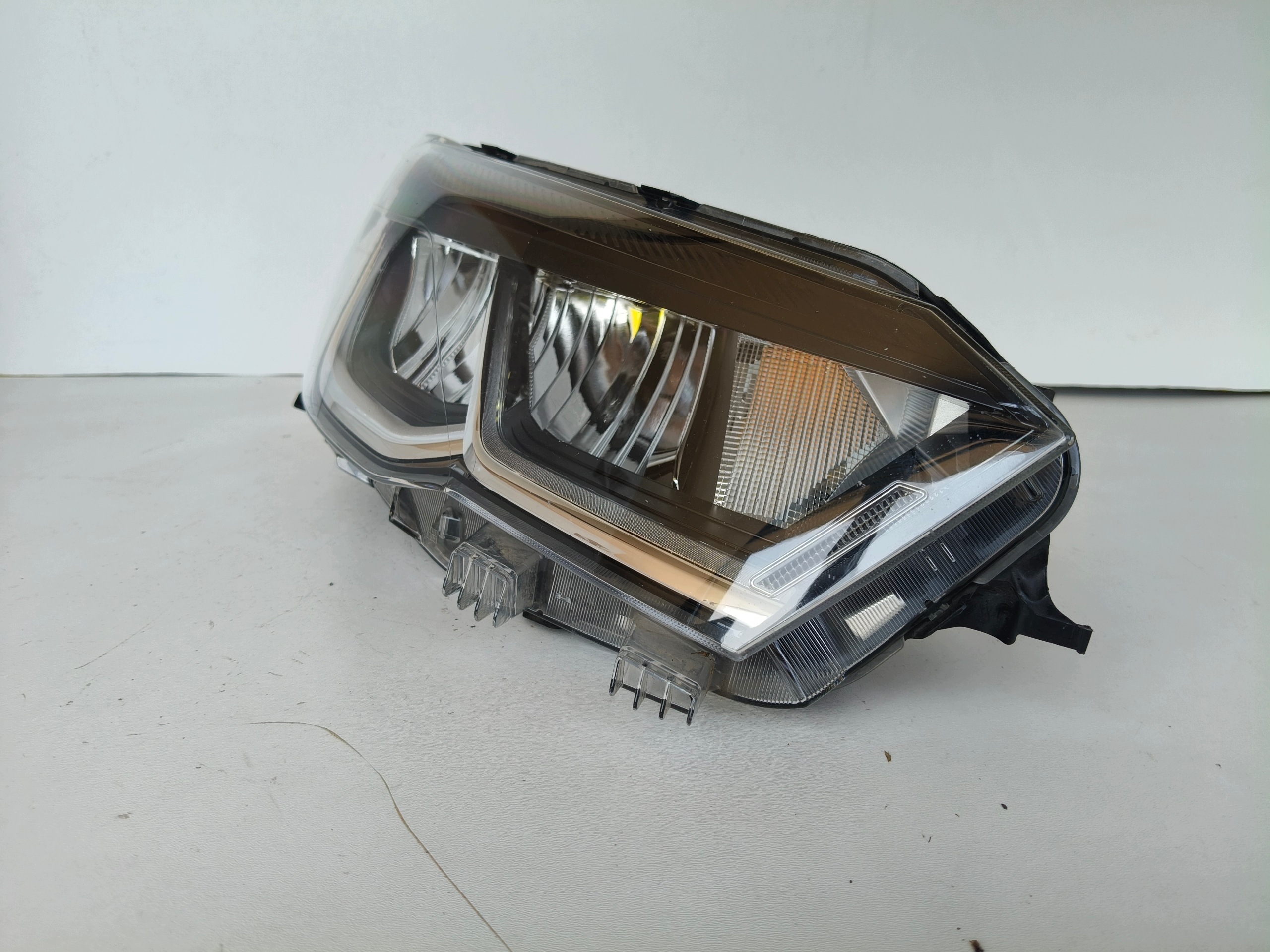 light right REFLEKTOR VW POLO 2G 2G0 21- LIFT LED