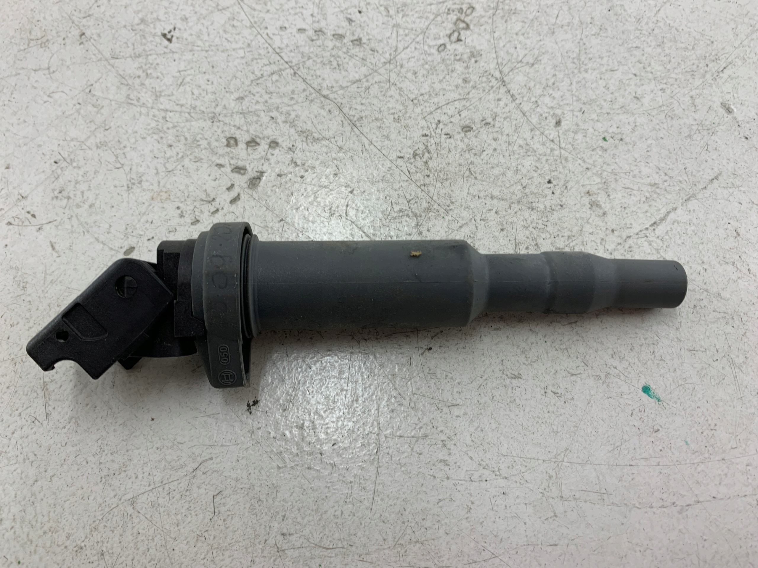 BMW E90 E91 E87 E81 2.0 bobine d'allumage 7638477