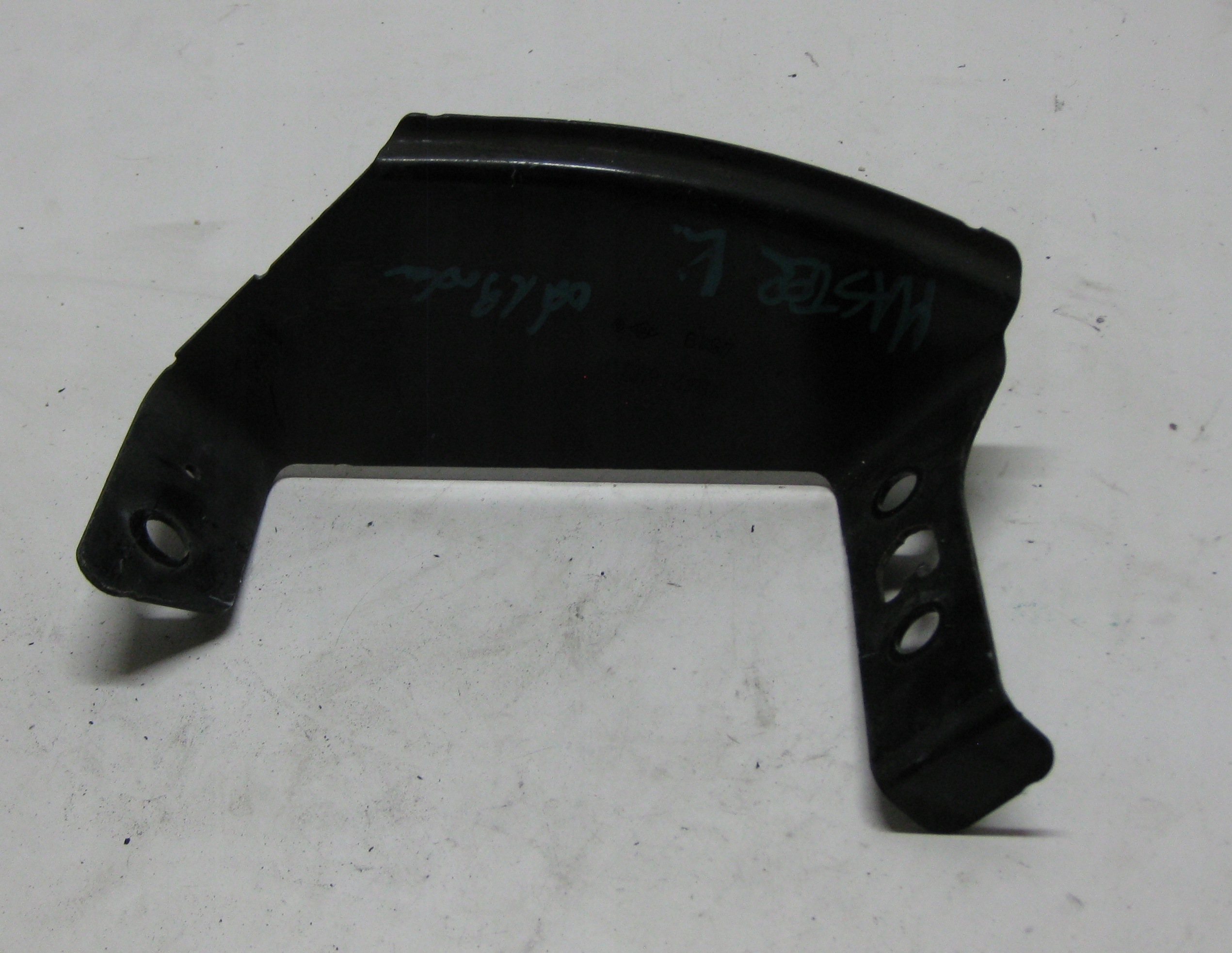 RENAULT MASTER III left holder of a bumper front 764216334R