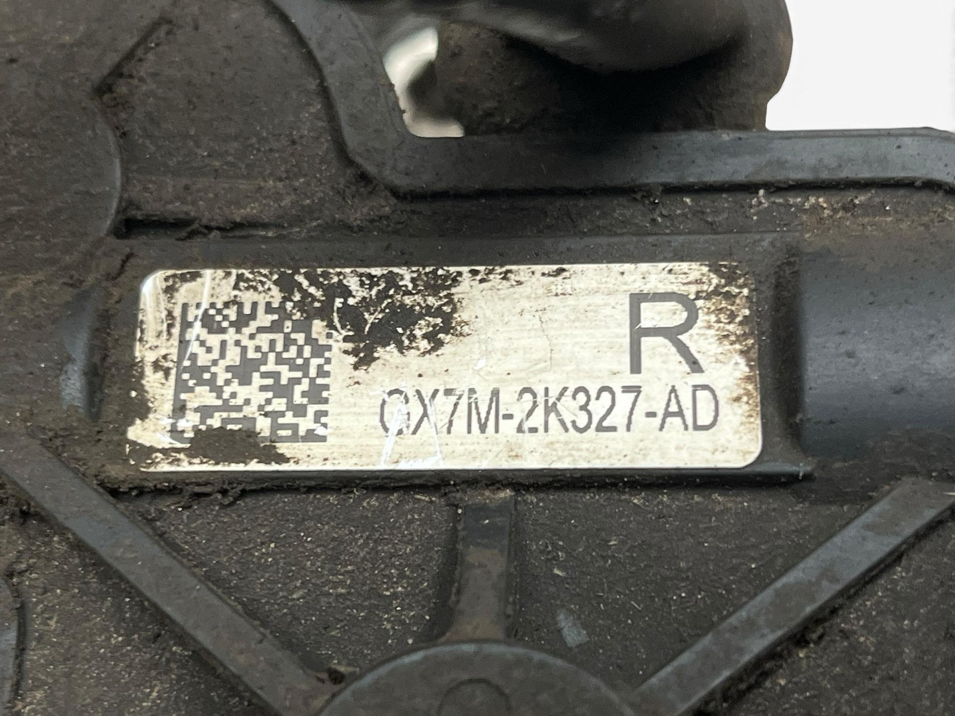 de l’étriers freins frein arrière droit prise Jaguar XF 2 260 2016 CX7M-2K327-AD