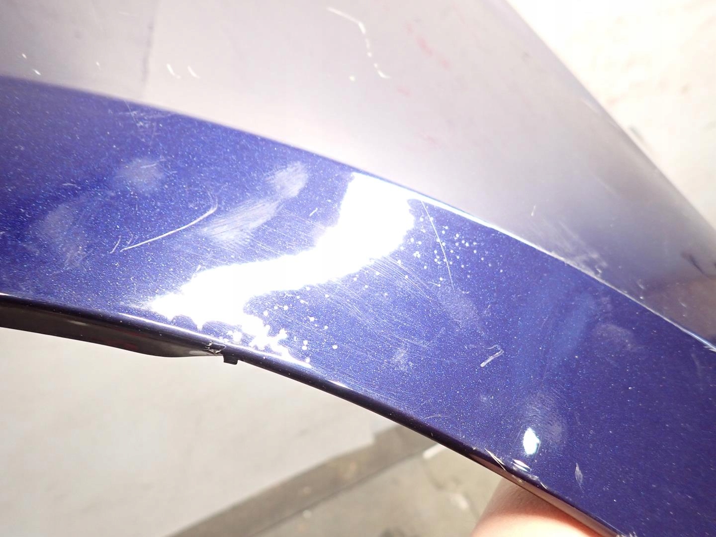 fender front front right VW SPORTSVAN 2014