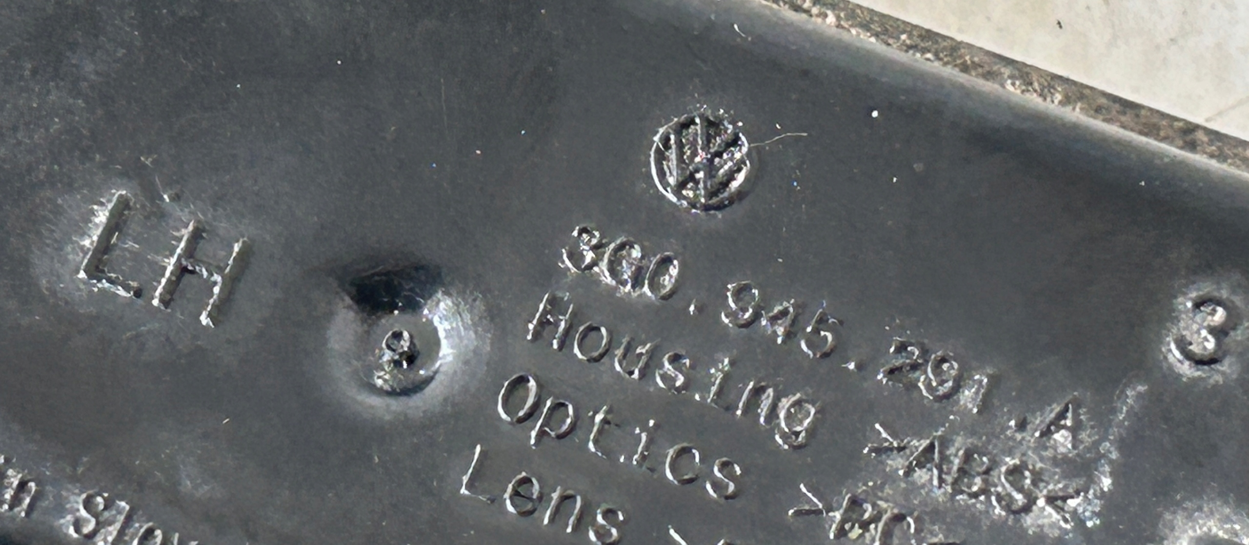 PODSWIETLENIE mirrors left PASSAT B8 3G0945291A