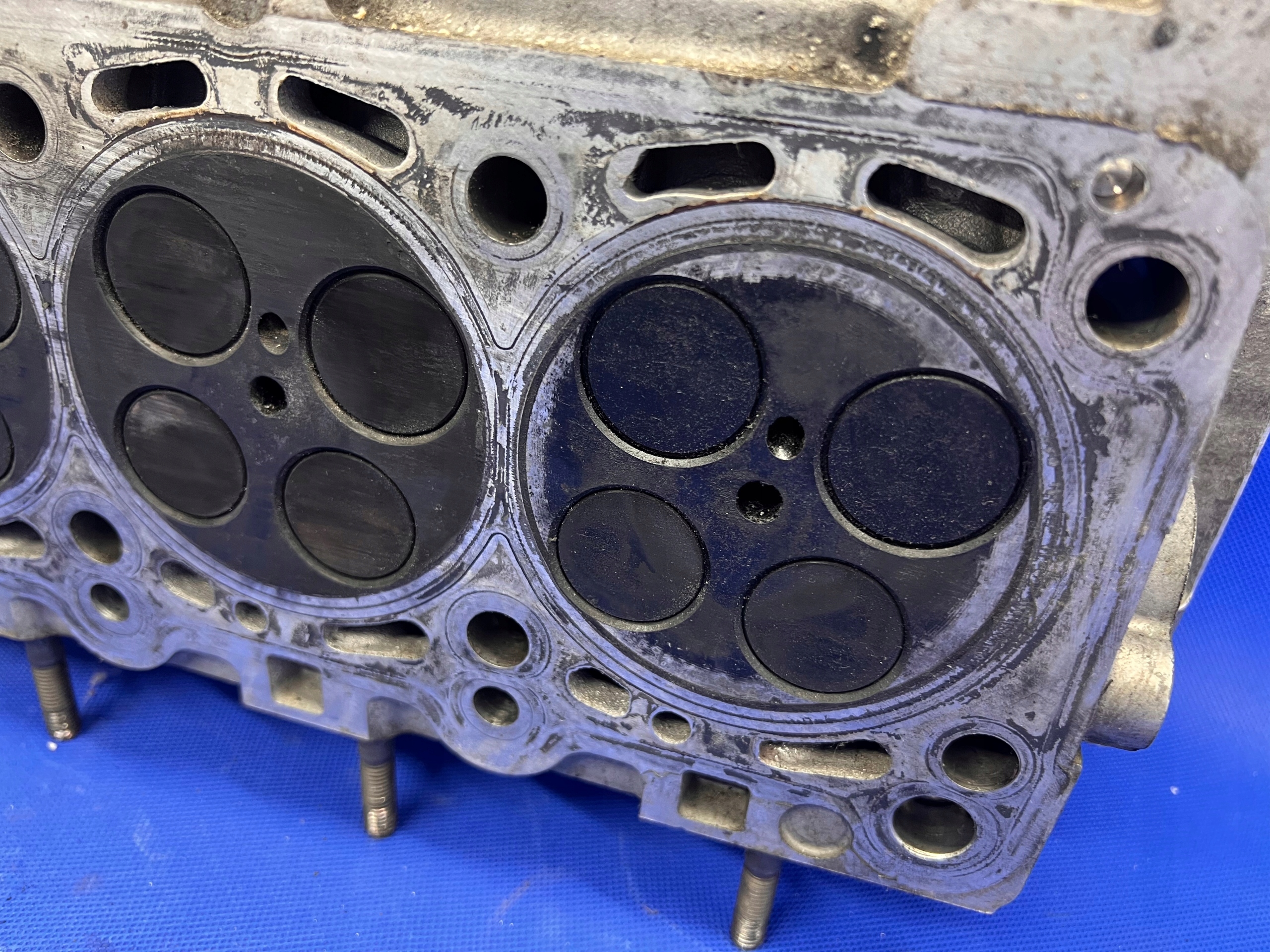 Audi Q7 4L 4.2 tdi CCF ГОЛОВКА ГБЦ левый