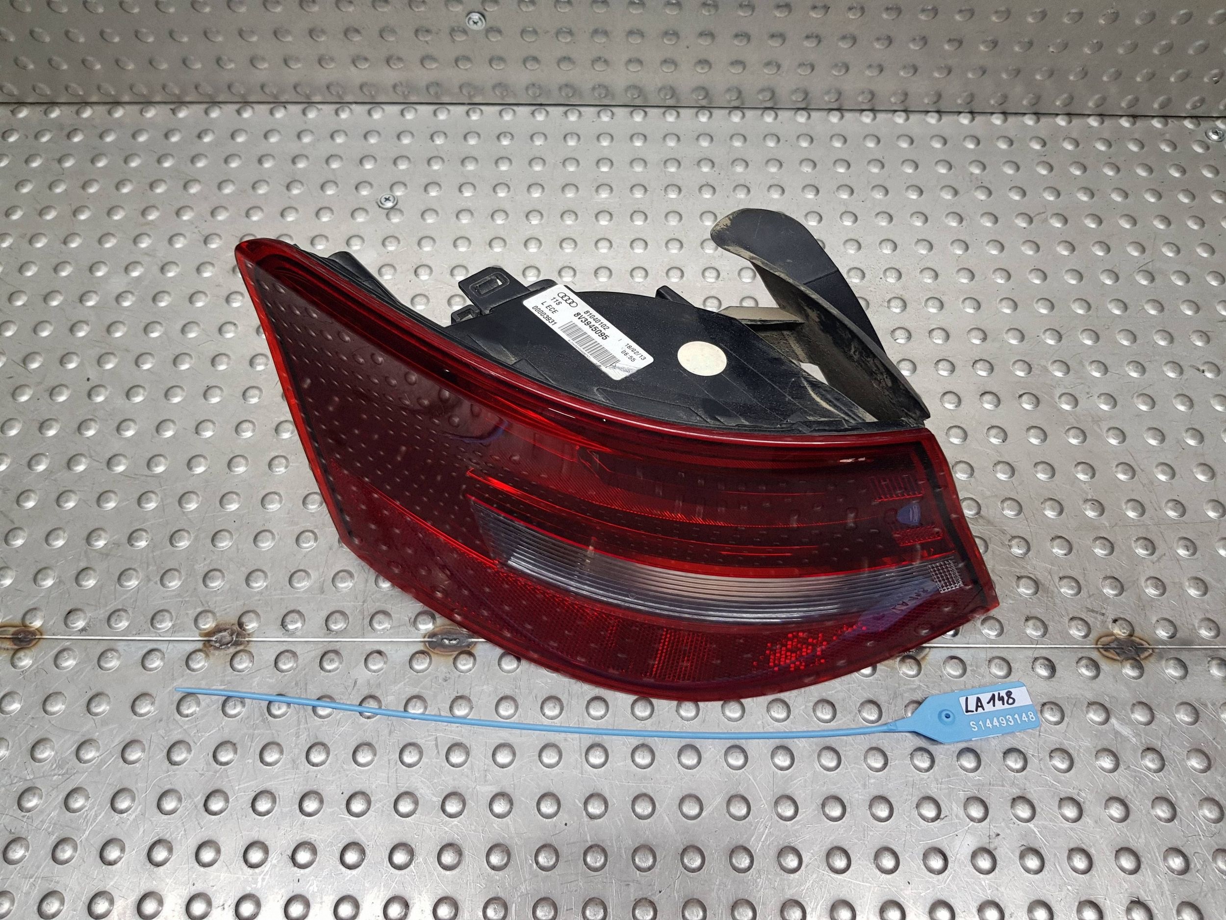light left rear part 8V3945095 AUDI A3 8V HB 3D