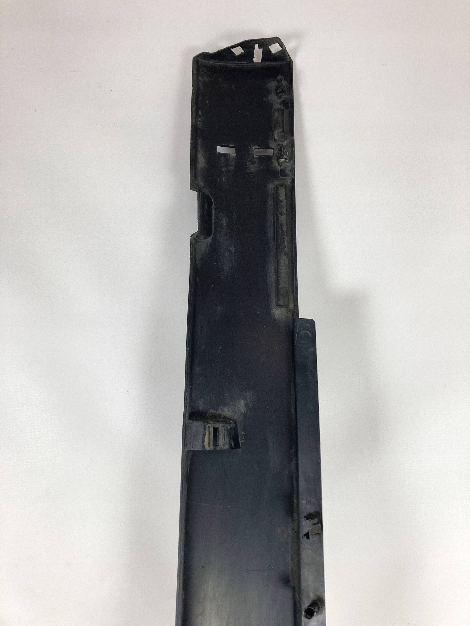 Dodge Challenger Widebody 2018+ cap threshold threshold moulding right
