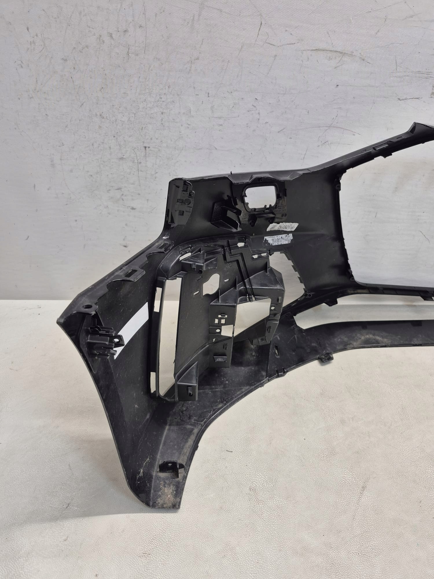 AUDI A4 B9 8W S-LINE LIFT 19-23 bumper front front PDC SPR