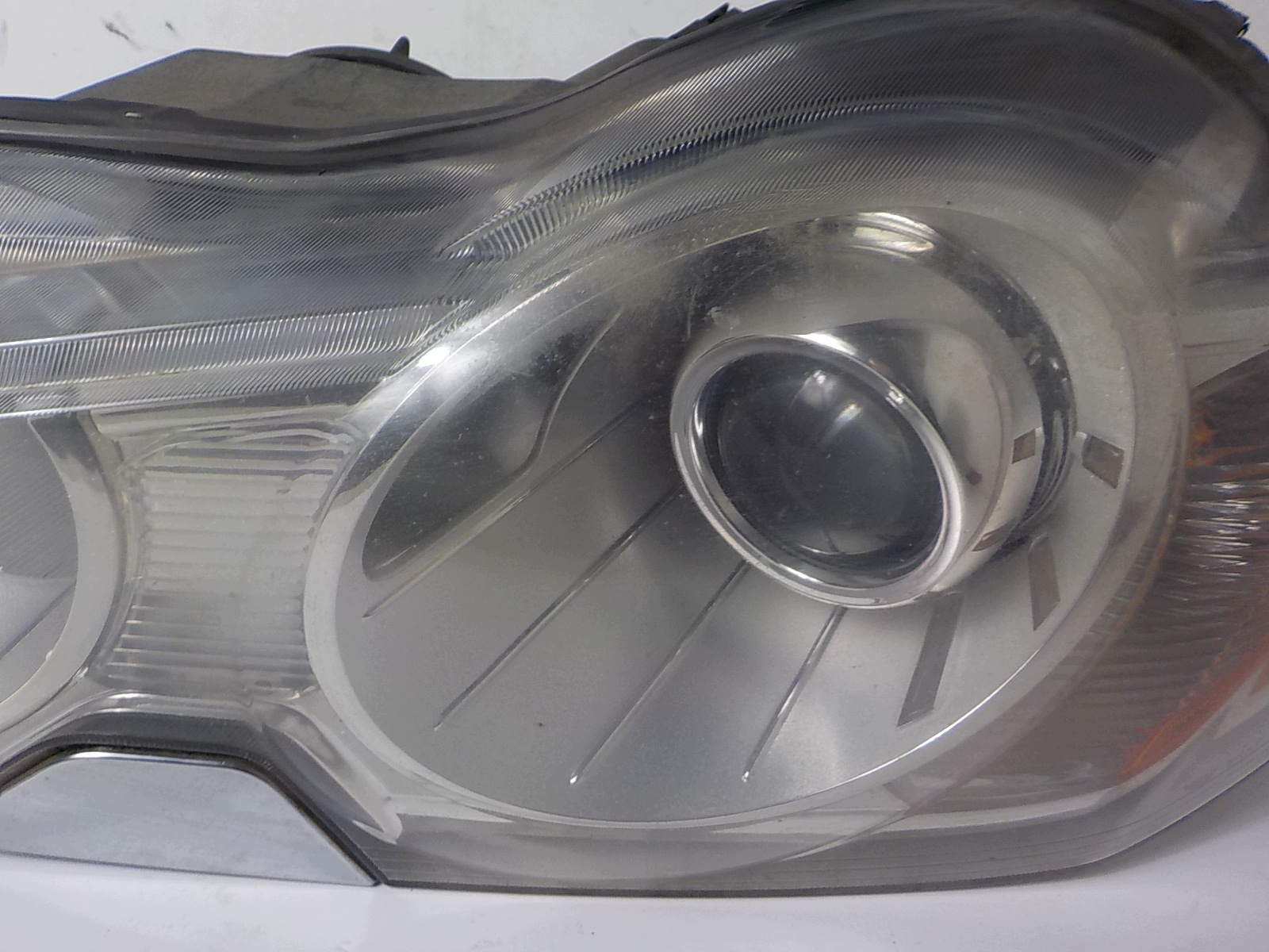 JAGUAR XF X250 XENON light left front front UK