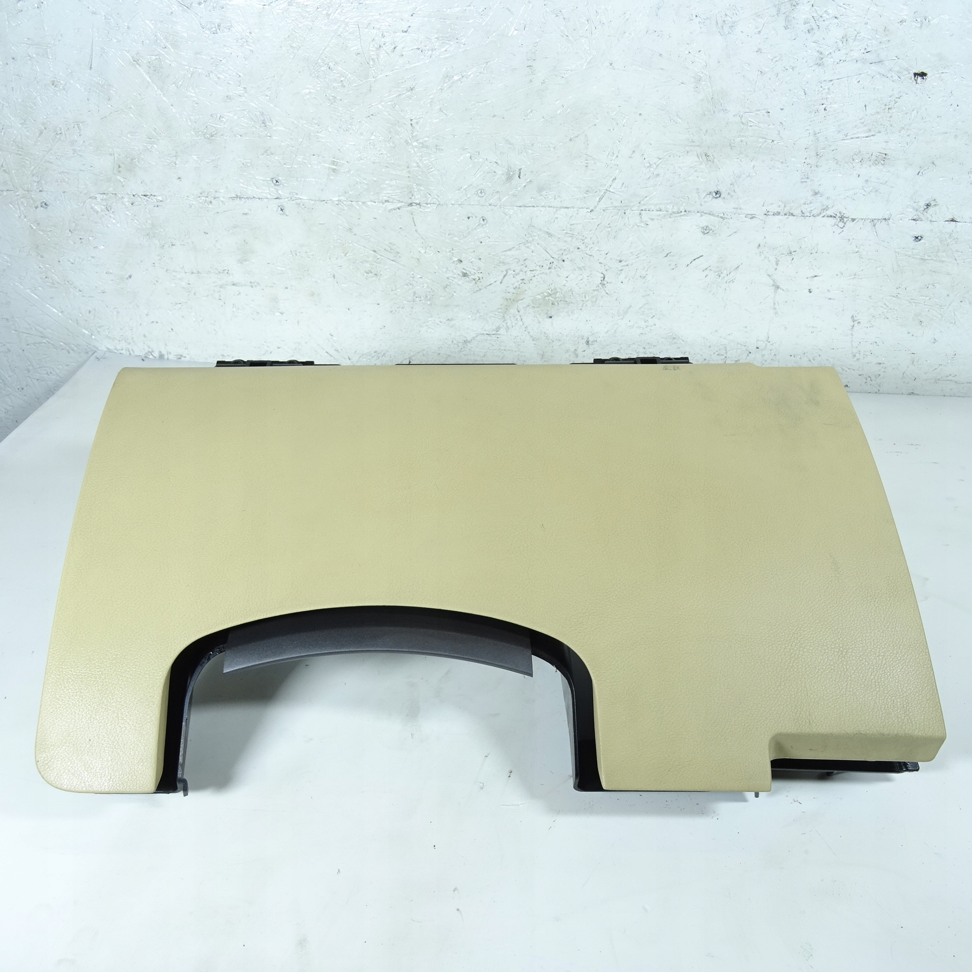 VW PHAETON passenger compartment below steering wheel, 3D1857505G