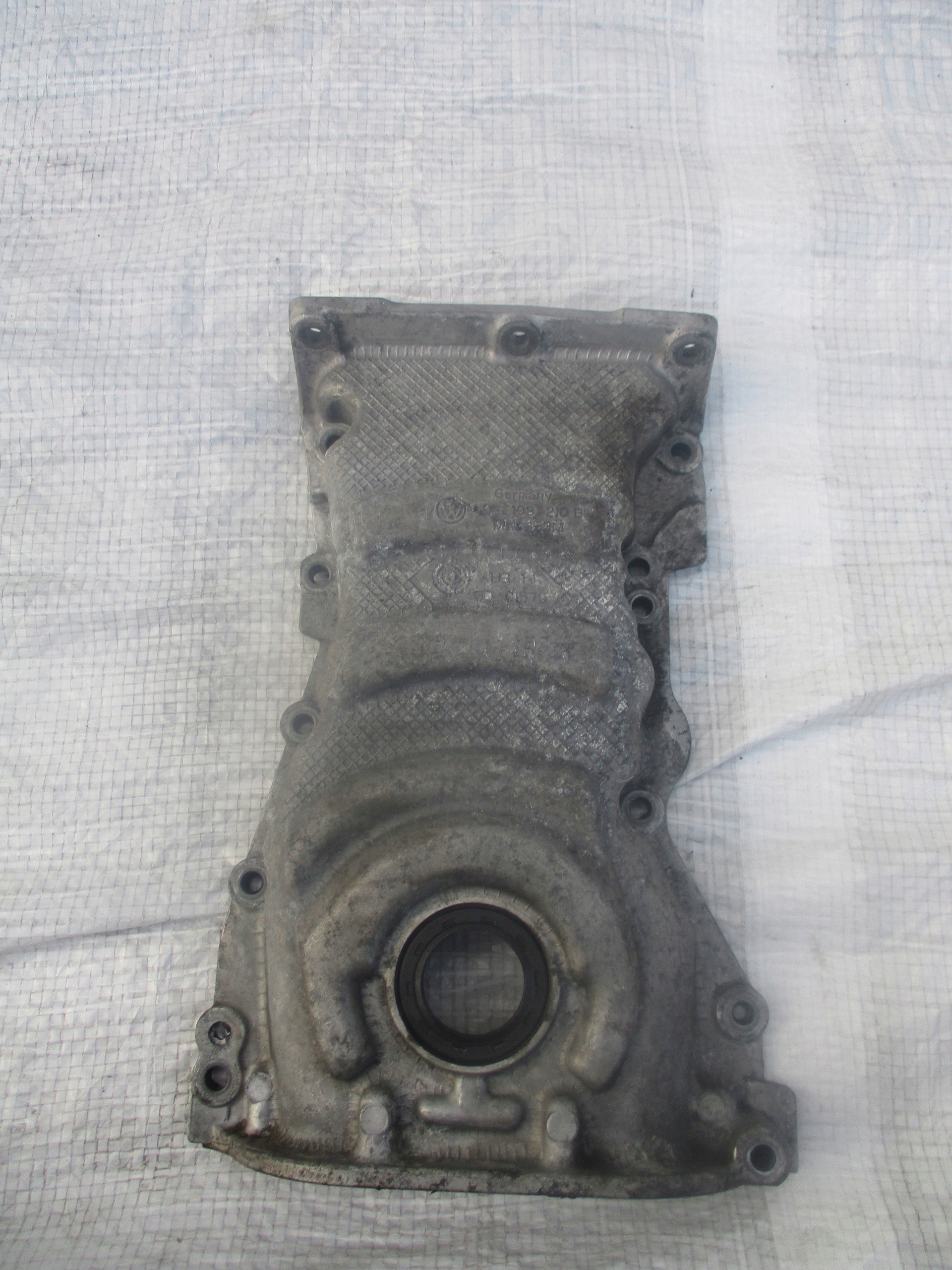 03F109210D - VW AUDI SEAT SKODA 1.2 TSI TFSI КОРПУС ГРМ