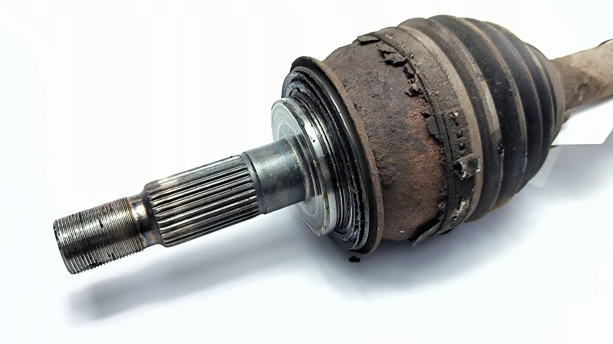 semi-axis left front 2.5 D-4D TOYOTA HILUX VII LIFT