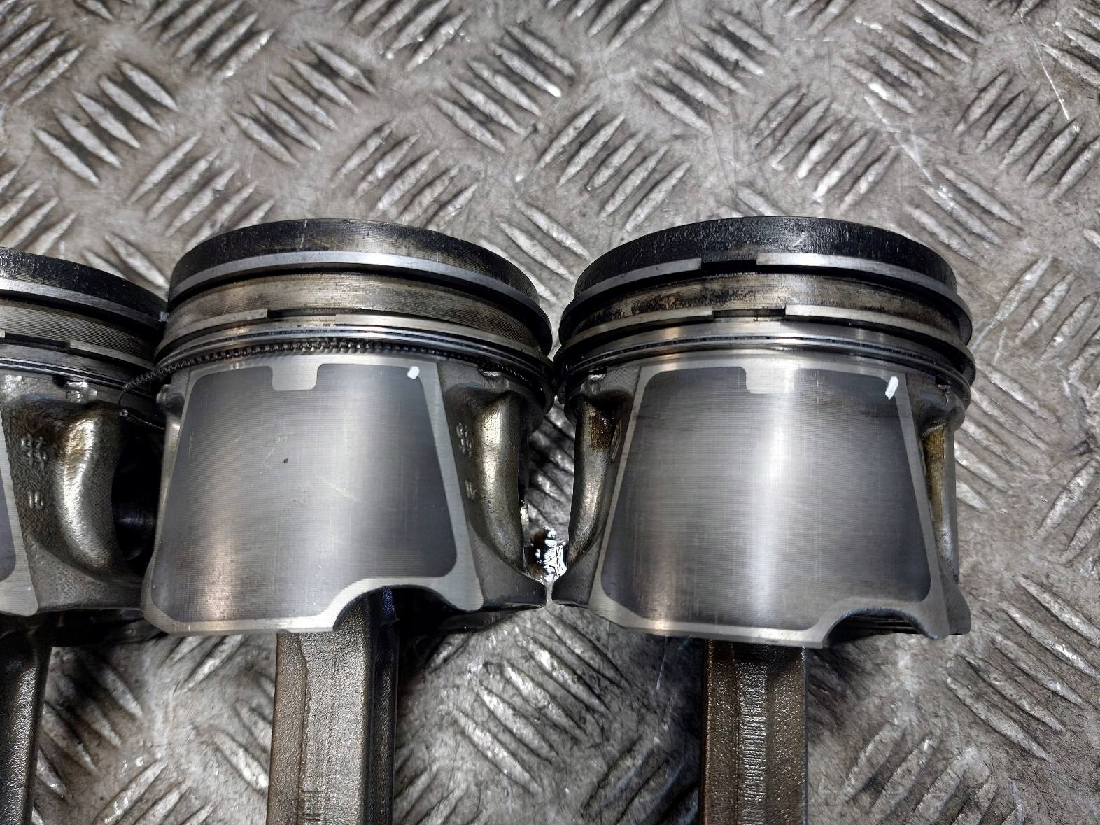piston + connecting rod RENAULT MASTER III 2.3 DCI M9T870