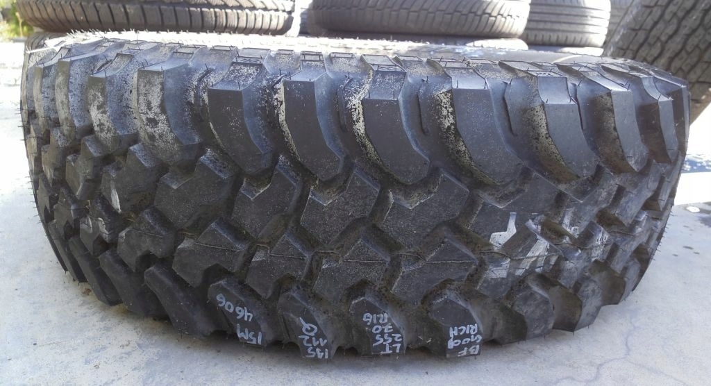 Шина BFGoodrich грязевая местность 225/70 R16 2006 15 мм