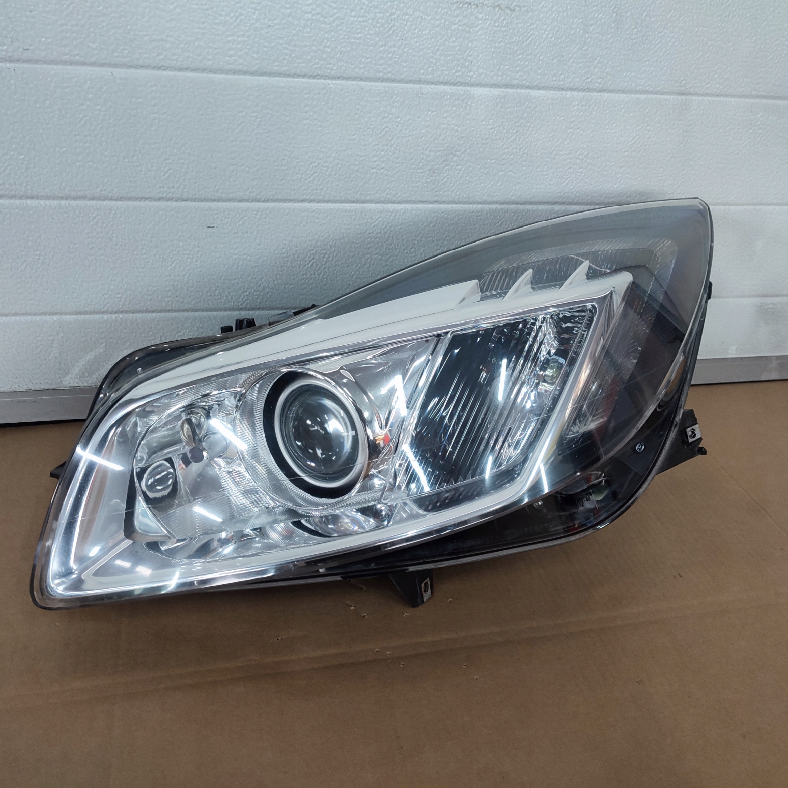 LAMPA LEWY PRZÓD OPEL INSIGNIA A BI XENON LED