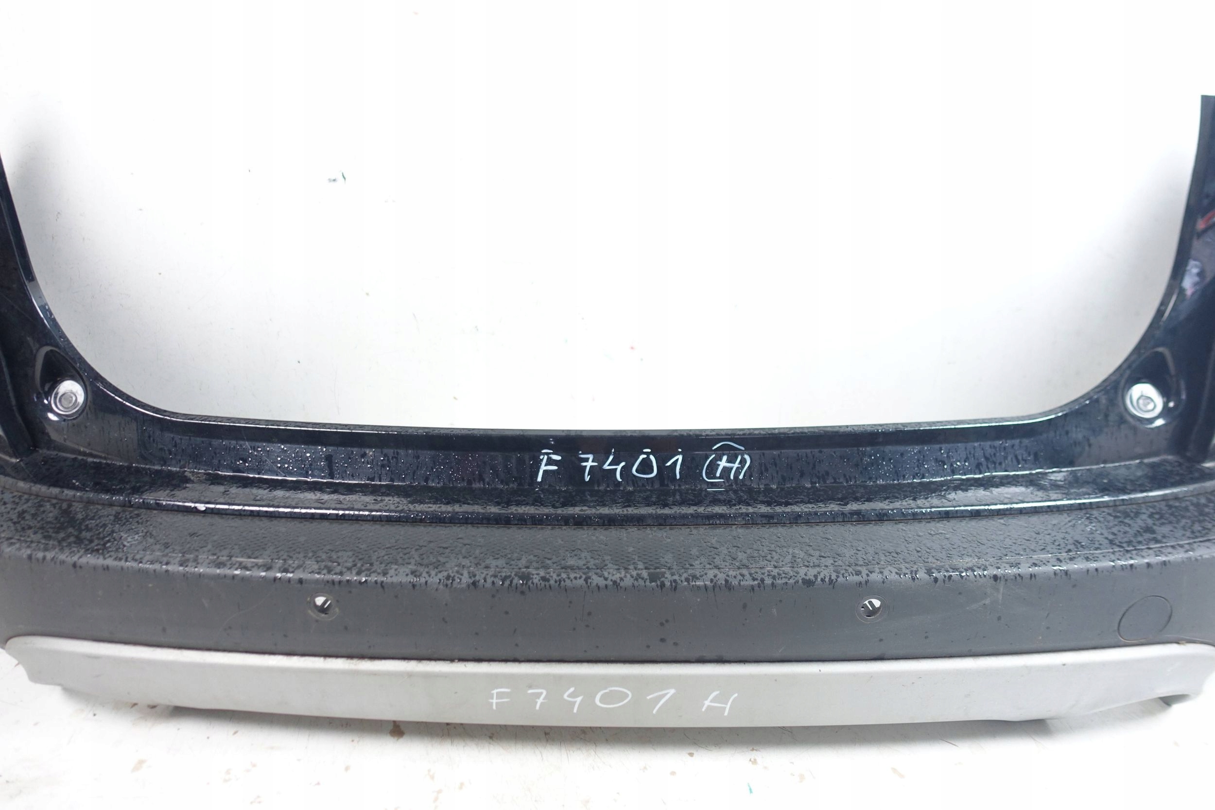 FORD KUGA MK3 2019- ZDERZAK TYŁ TYLNY LV4B-17A894-DA Typ samochodu Samochody osobowe