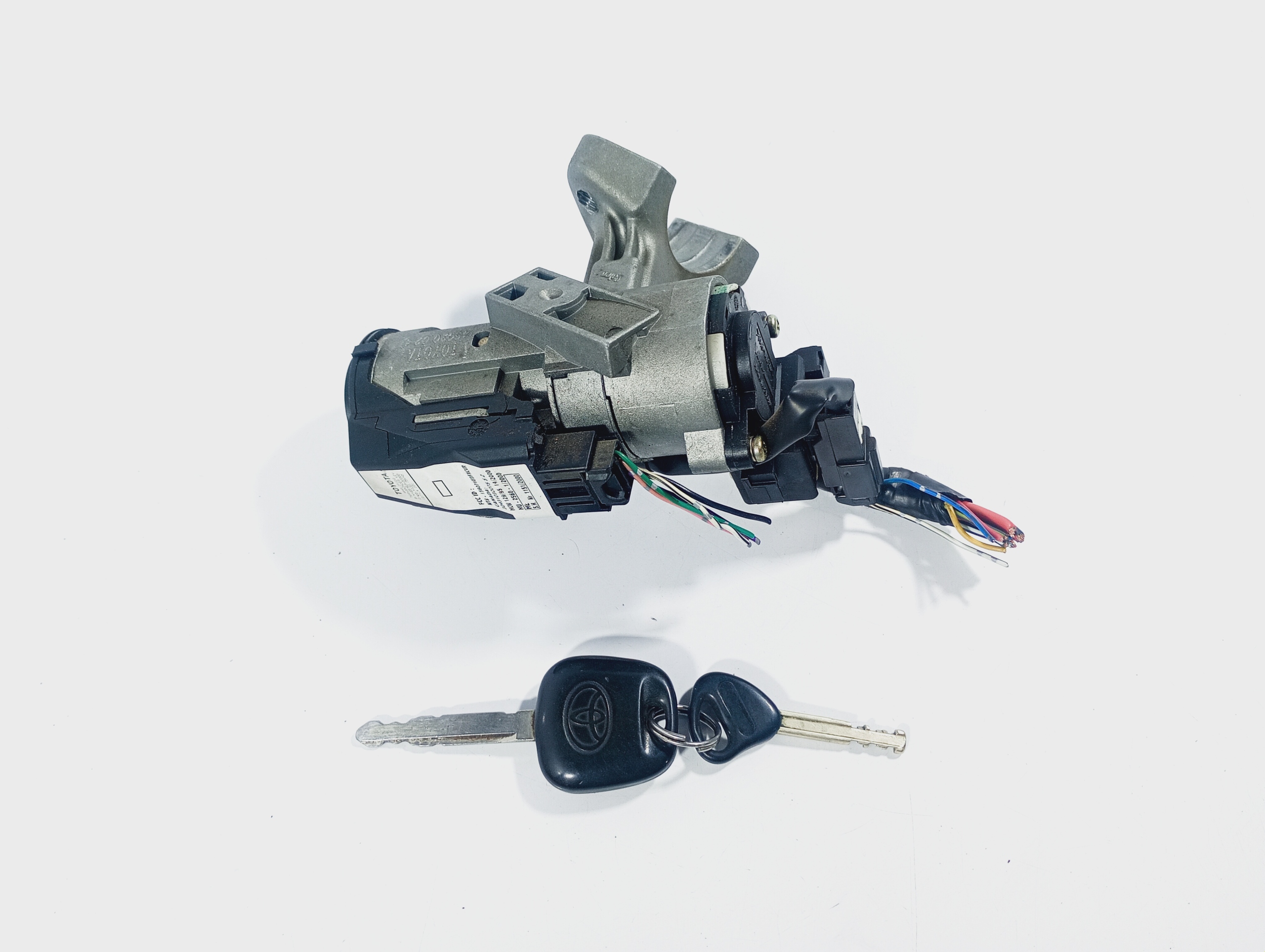 ignition z kluczykiem OE 45020024 Toyota Corolla E12 01-07