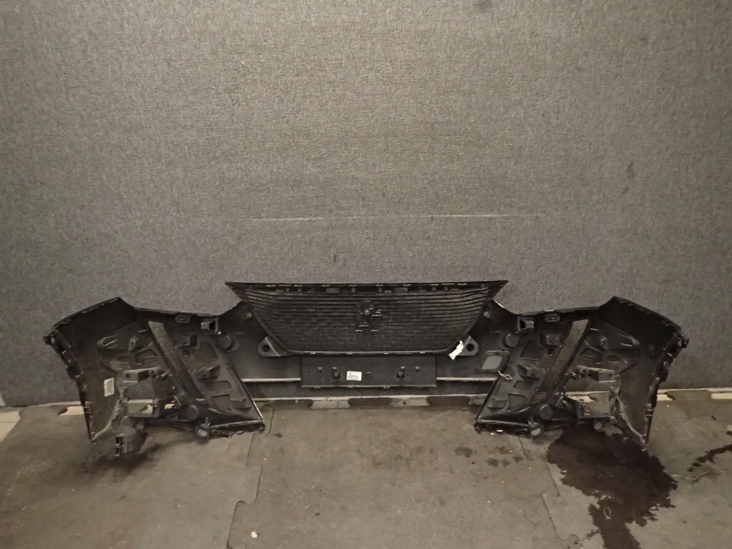 бампер передний peugeot 2008 II 2 19-