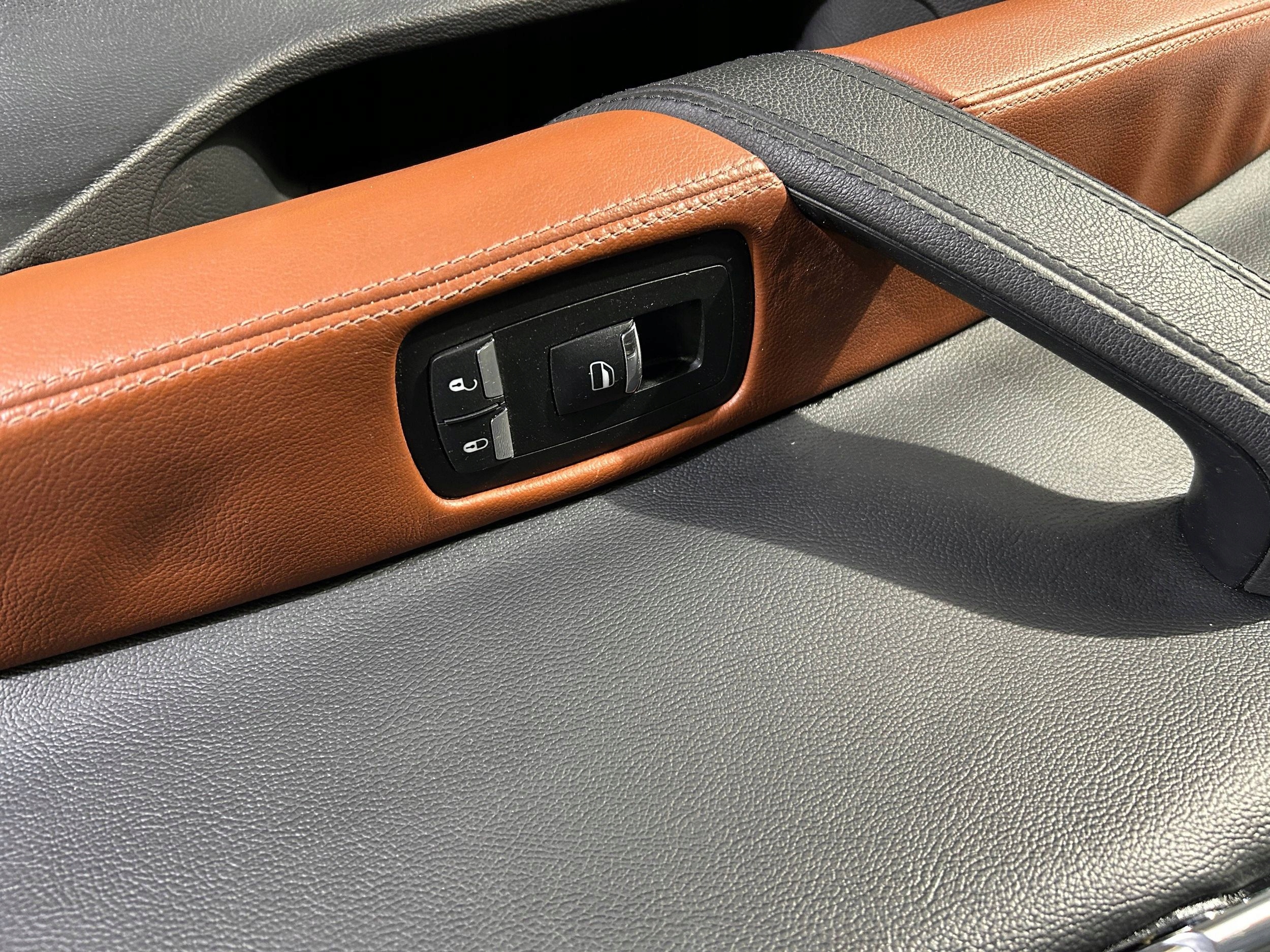 side upholstery door right front przednich Maserati Ghibli M157 2013