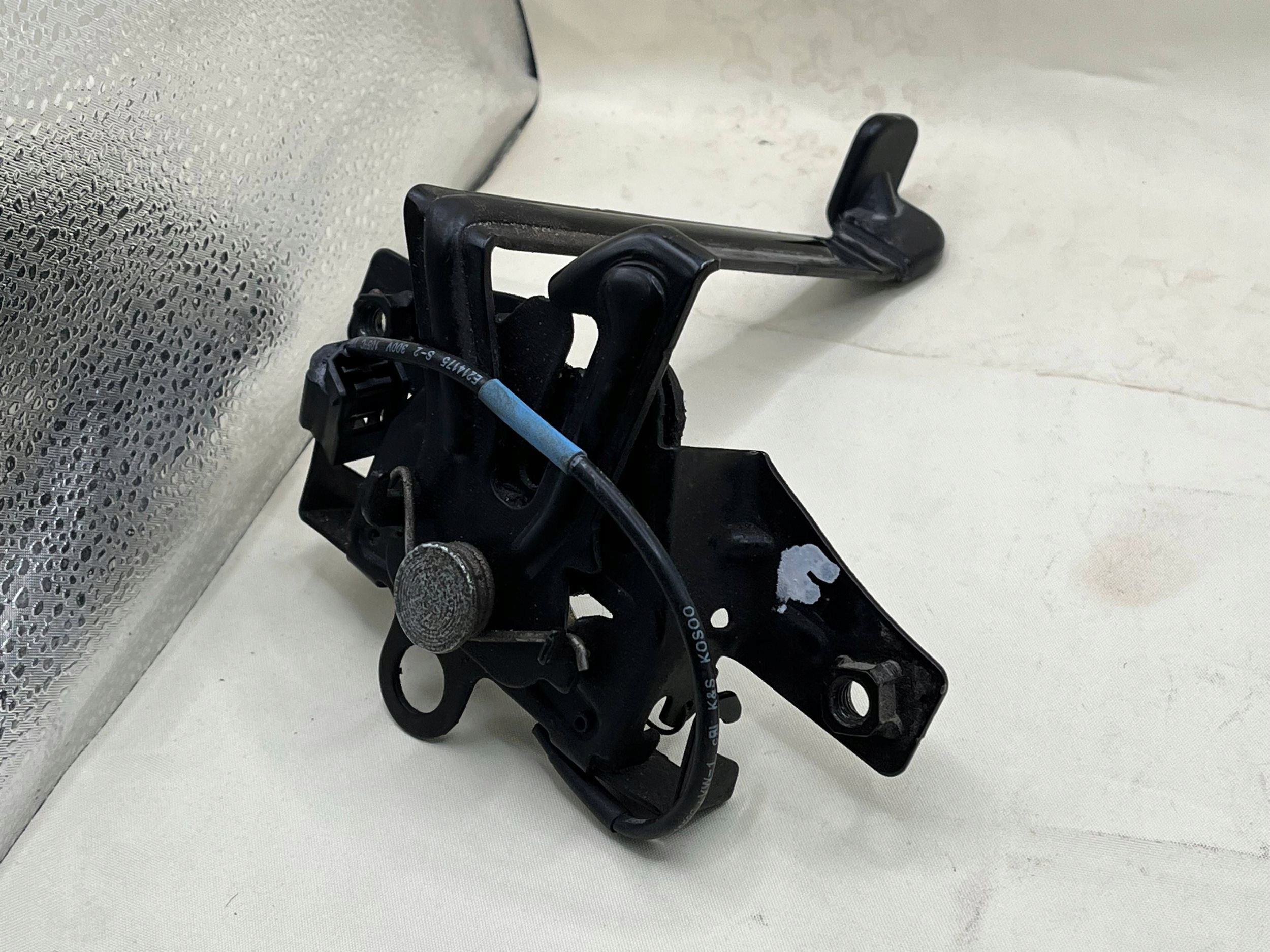 656013VV1A, blocking bonnet boot NISSAN NOTE !J