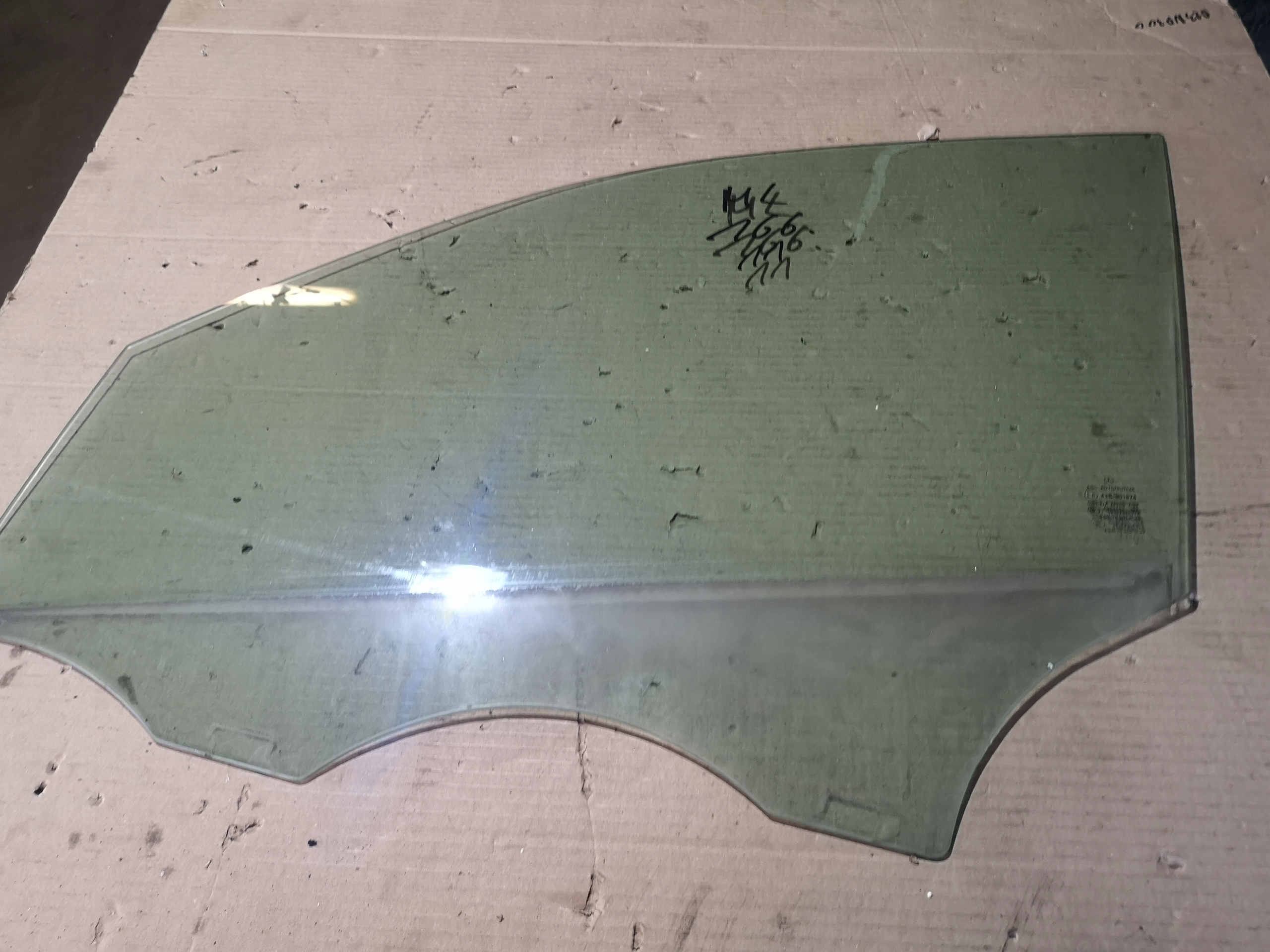 2011 - MERCEDES GLE W166 ml Скло дверей переднє ліве 11R