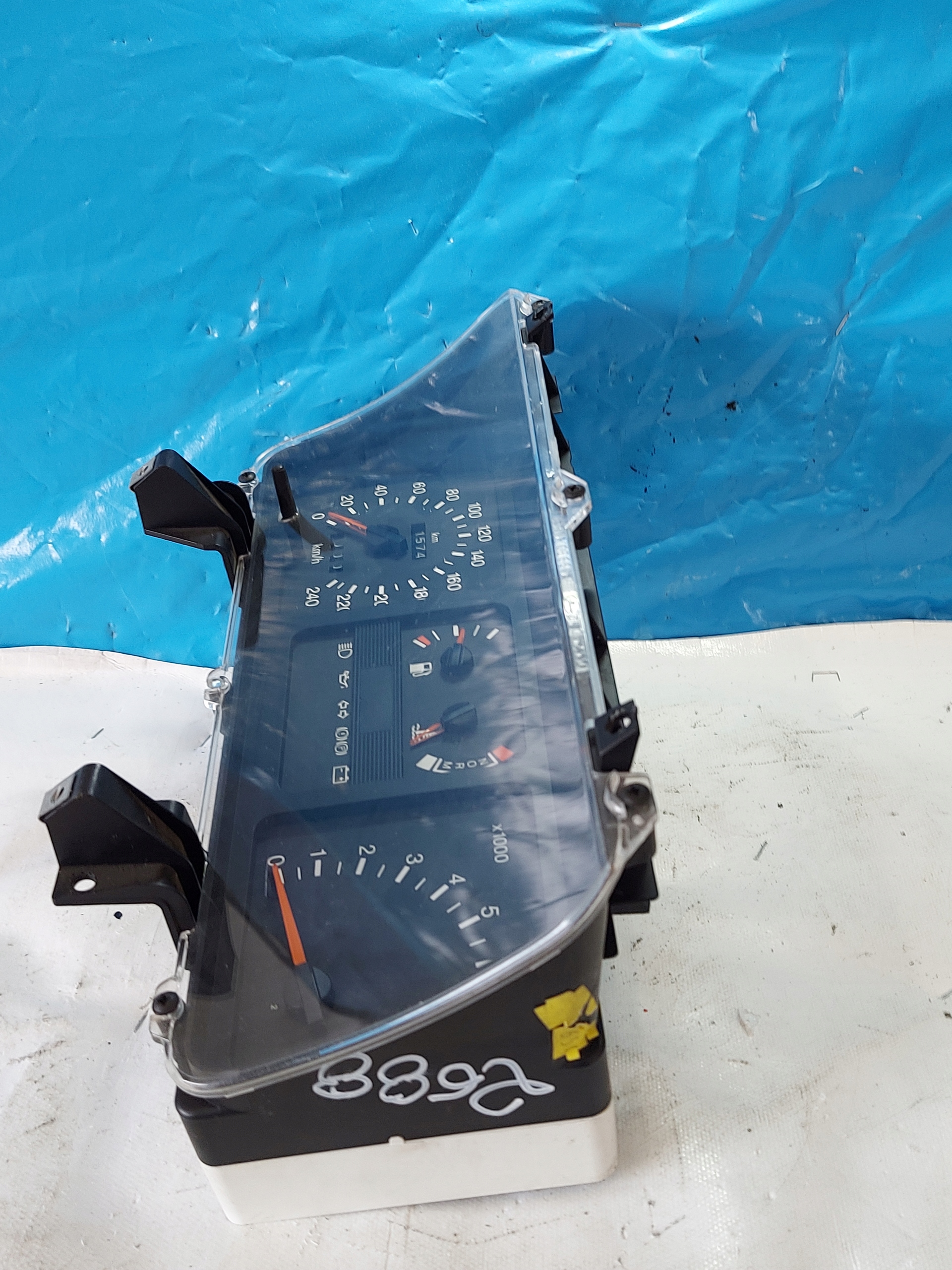 dials clock FORD SIERRA 1992 R 1.6B 90BB10849SB