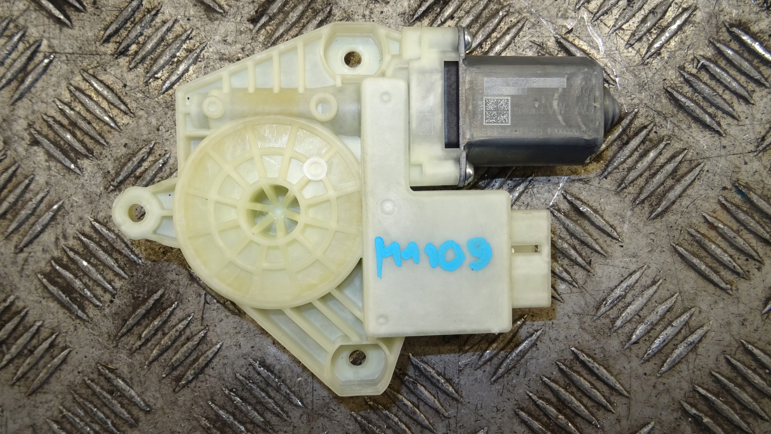 mini motor lifting windows right rear part VW GOLF 7 5Q4959812F