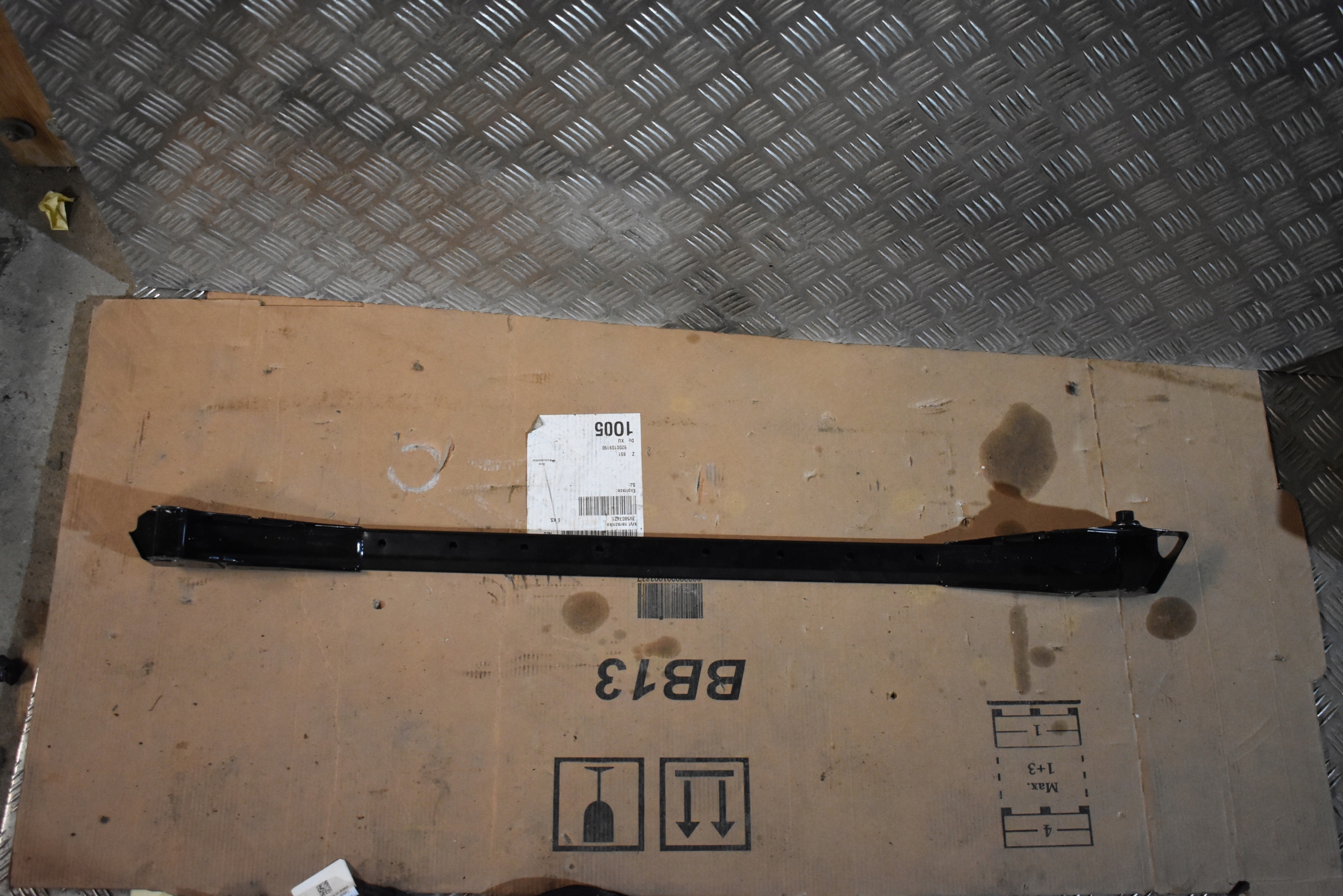IDEALNA brace front PORSCHE PANAMERA 971 1