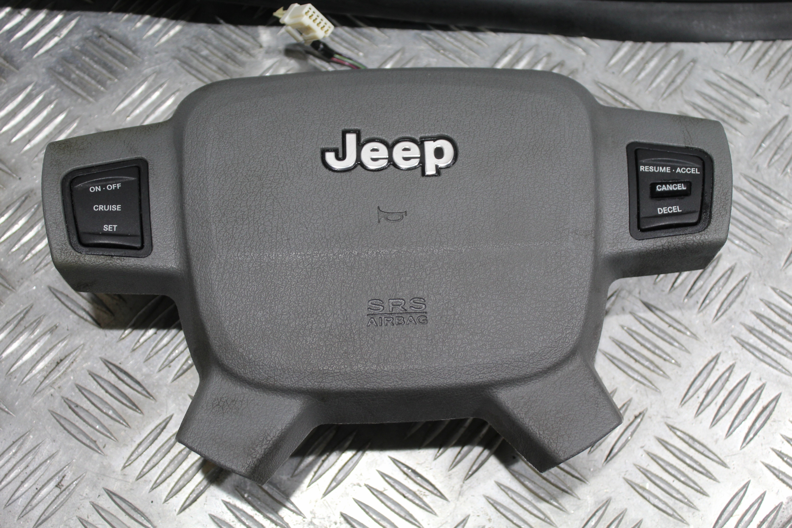 dashboard console airbag JEEP GRAND CHEROKEE WK