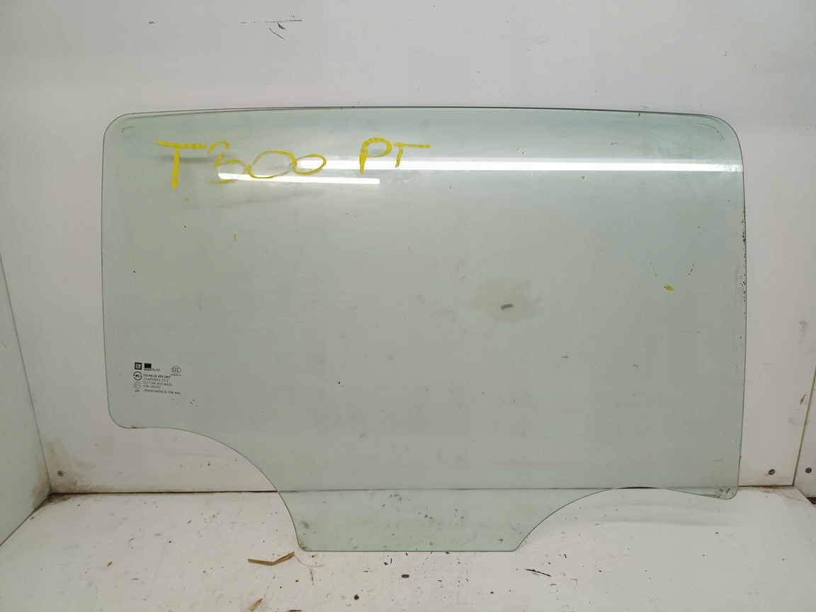 CHEVROLET AVEO T300 HB window door right front 2011