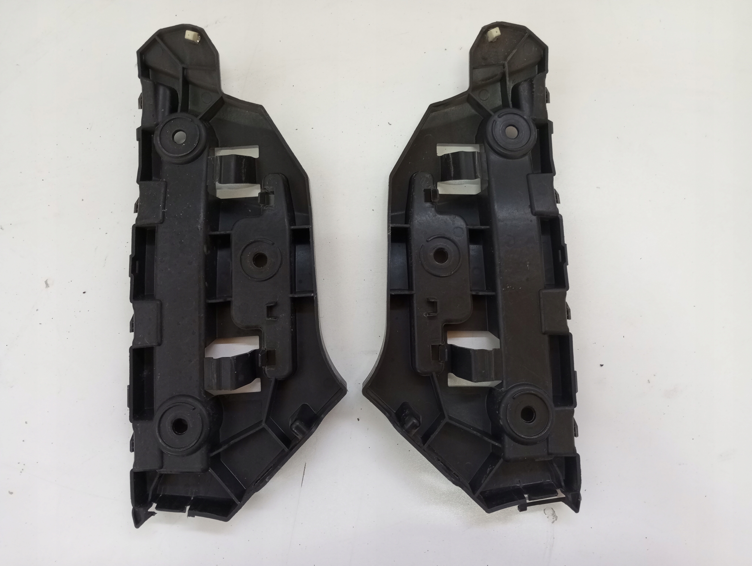 Support montage pare-chocs Arrière PORSCHE CAYENNE 9Y0 9Y0807405C