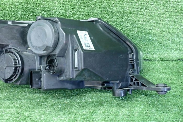 SKODA RAPID XENON 12- reflektor left light left 5JB941015A