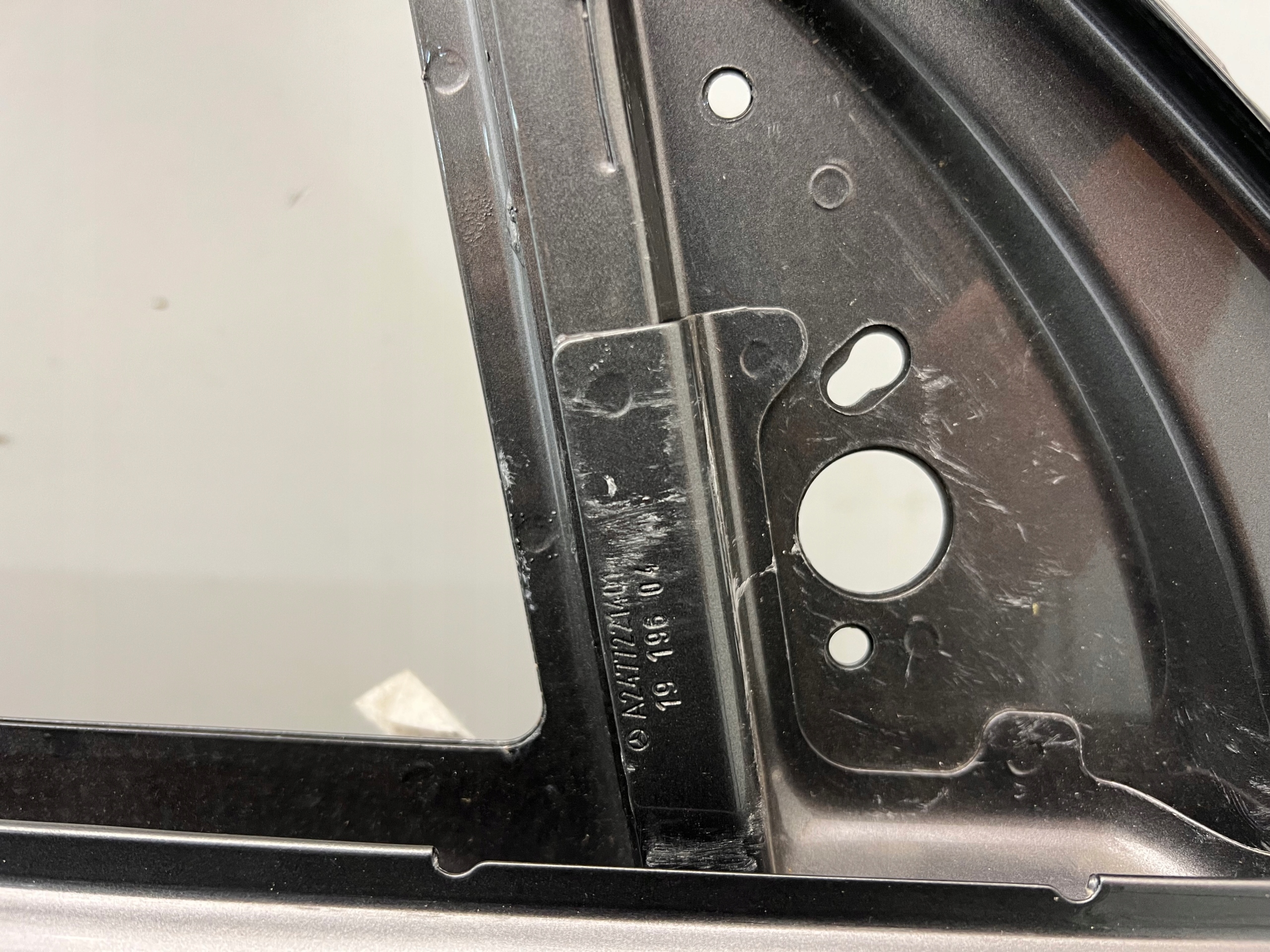 MERCEDES GLB X247 DRZWI PRZEDNIE PRAWE PRZÓD 19- Wersja Europejska