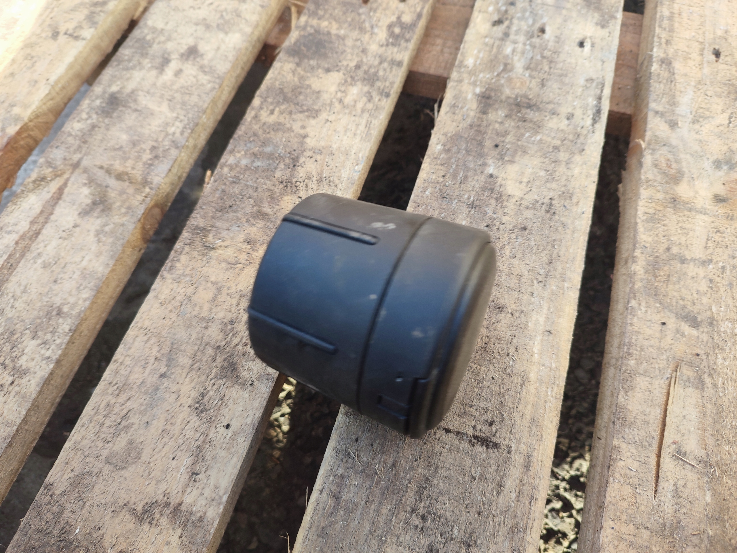 Kubek Cendrier VW VOLKSWAGEN JETTA VI 5N0857961