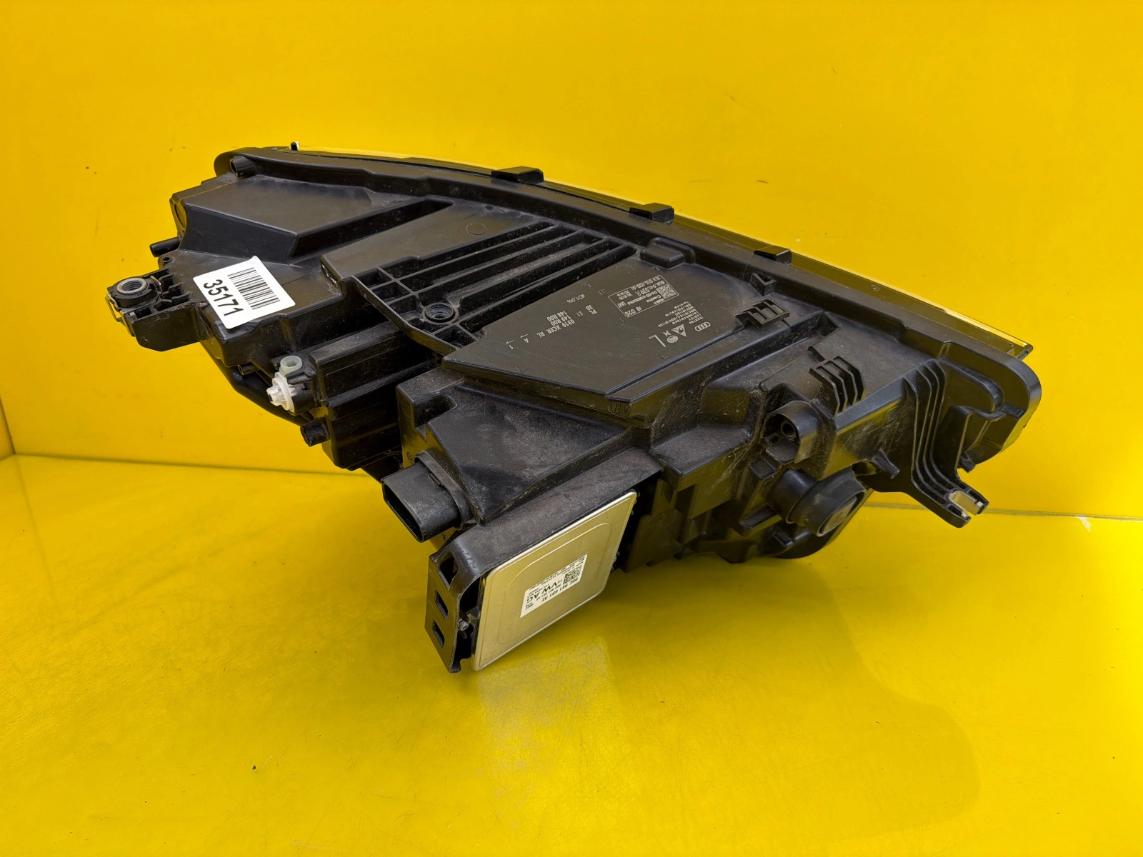 light left Audi A6 C9 E-Tron Matrix 85E941039R