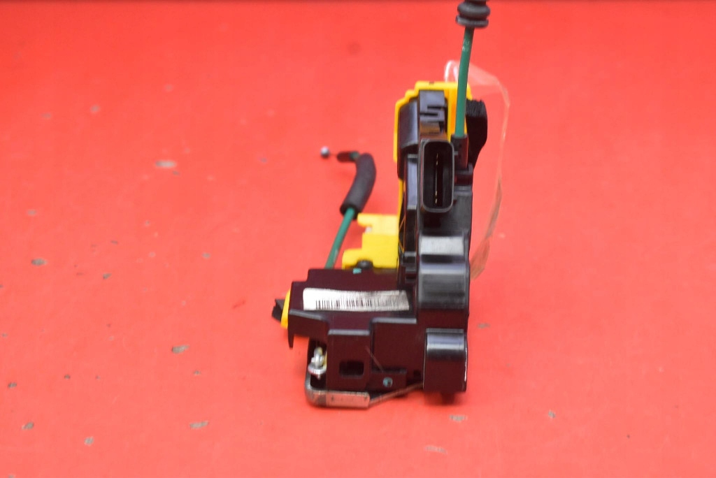 lock door right front front EU 81320-A6010 HYUNDAI I30 II GD 5D HB 12