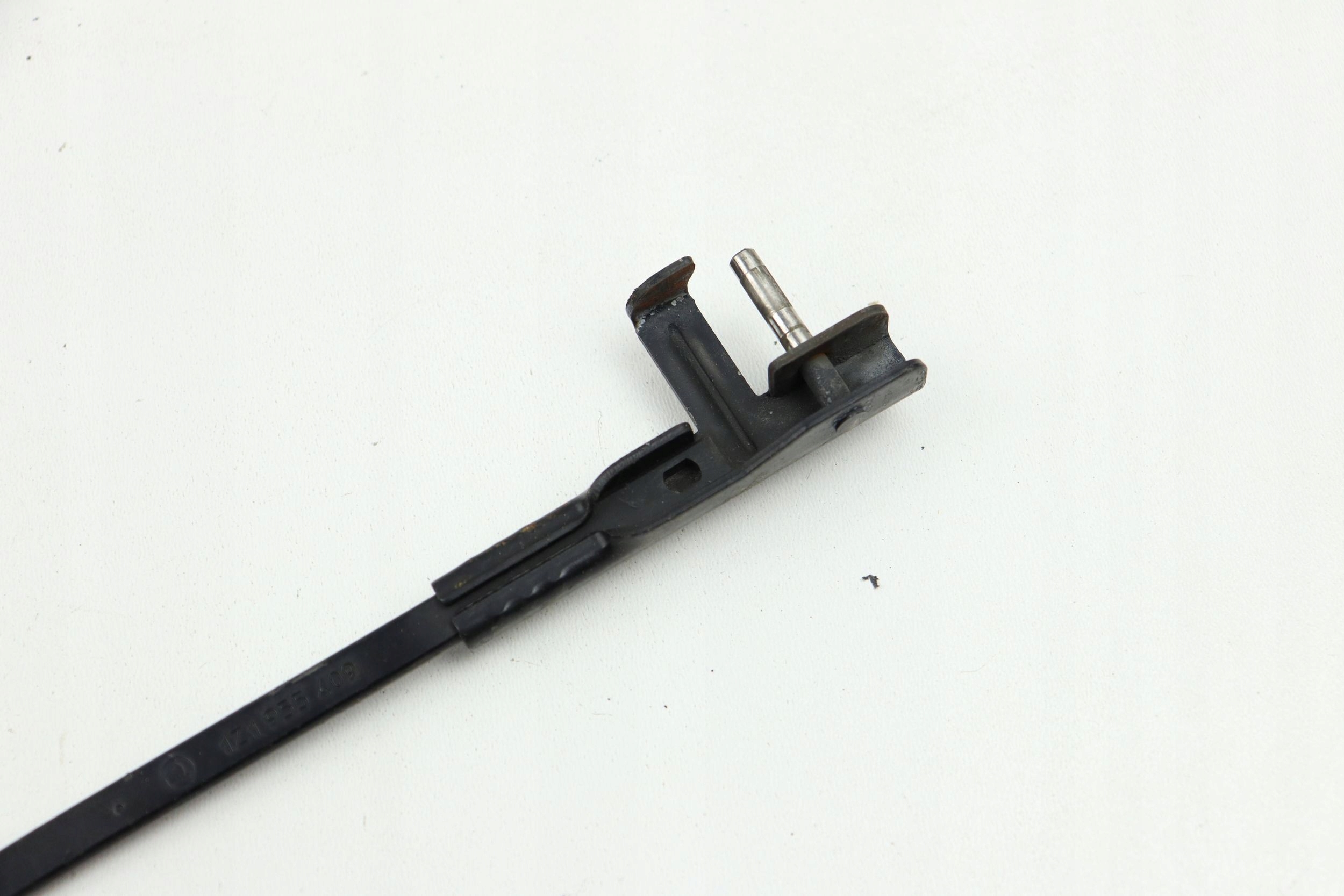 SKODA OCTAVIA MK2 II wiper arm left front front 1Z1955409