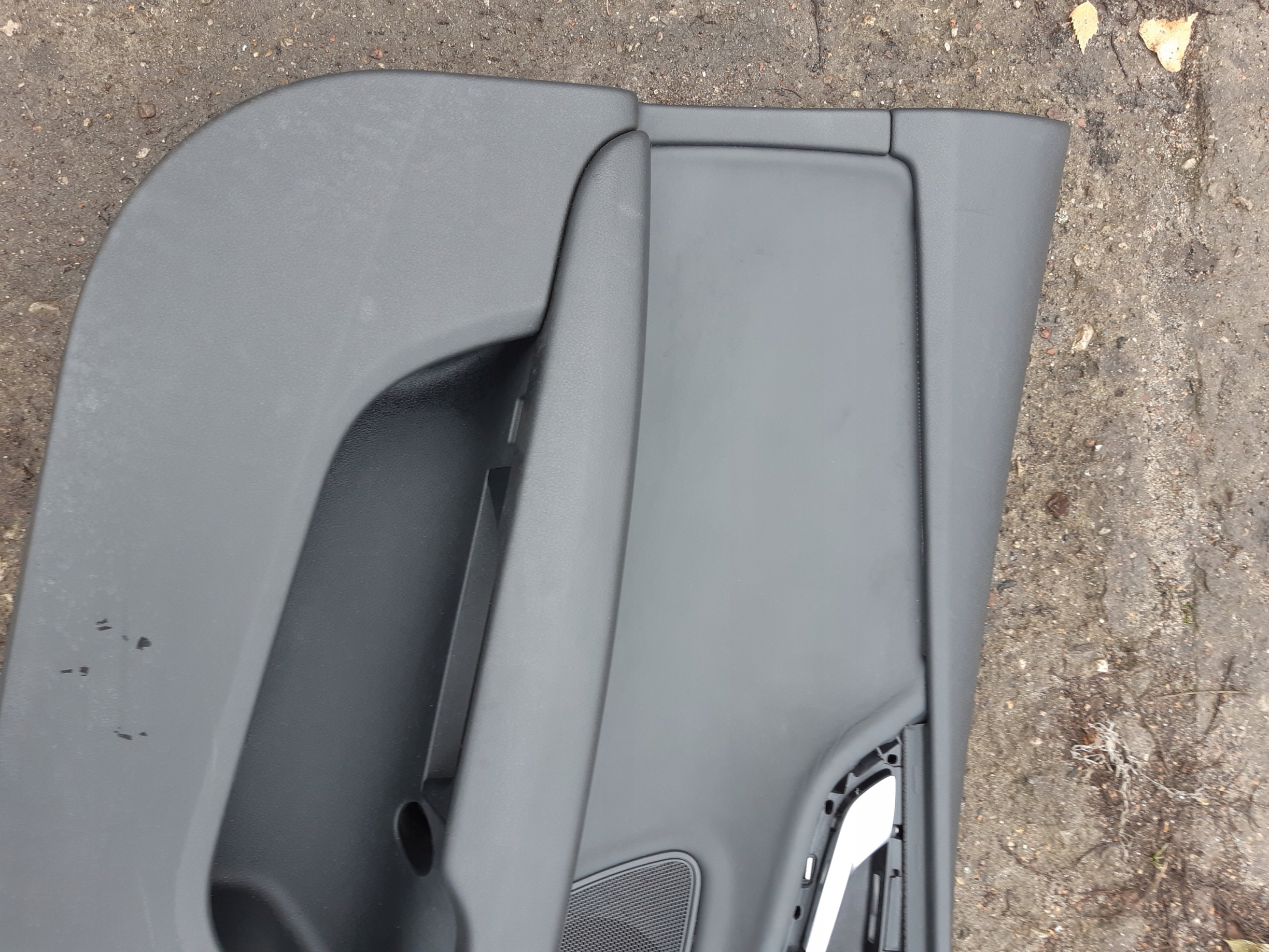 AUDI A7 4G side door upholstery left front 4G8867021A