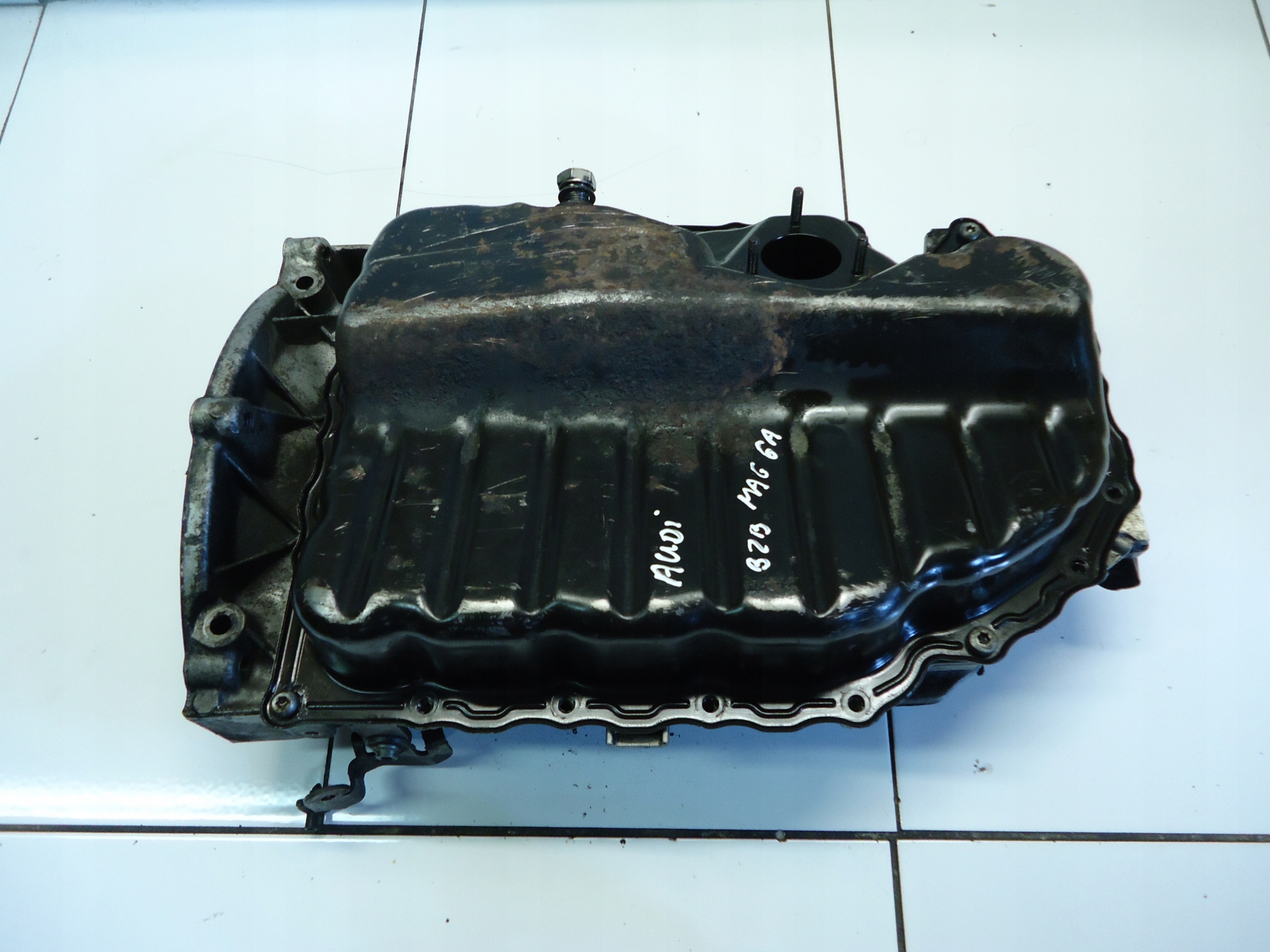 AUDI VW 1.8 2.0TFSI Ölwanne 06J103600E