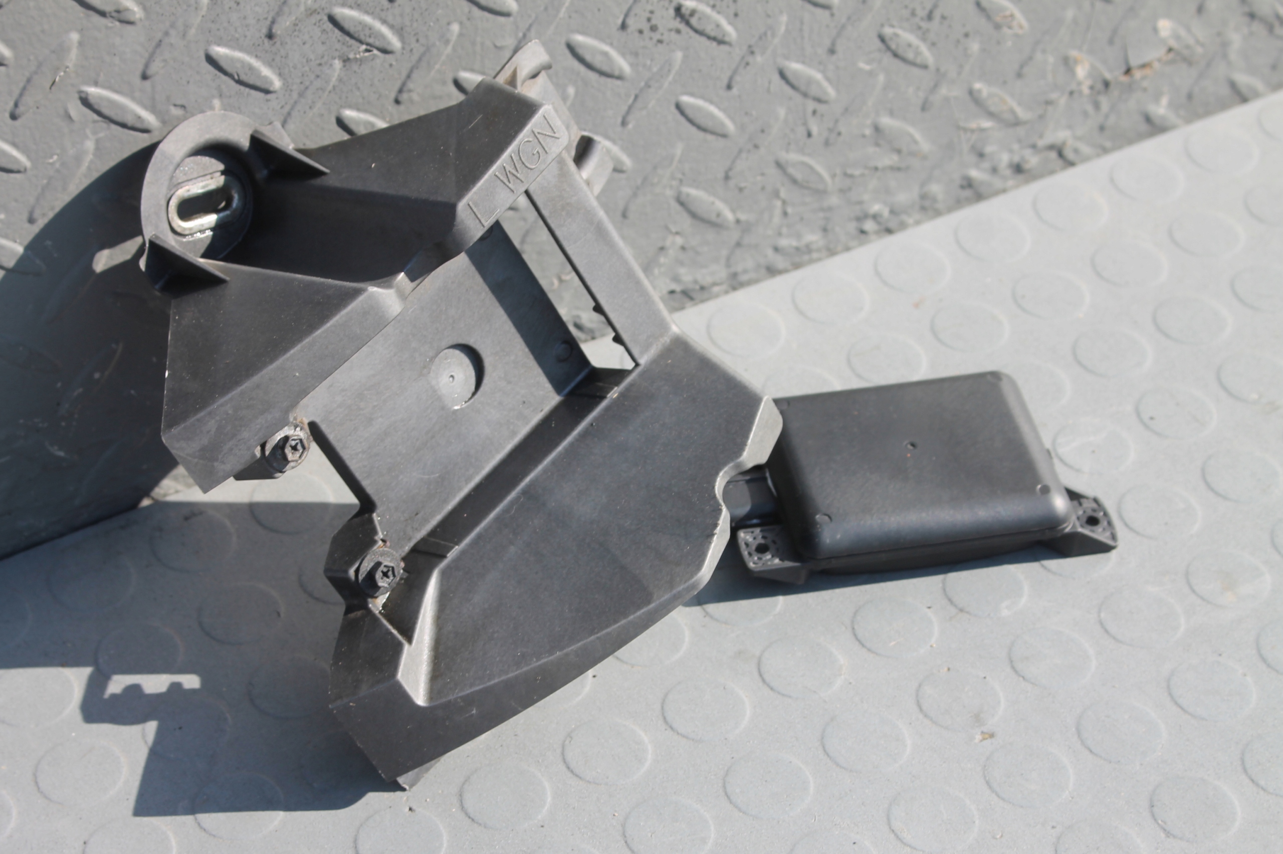 GML9-67Y90E - ПОМОЩНИК РАДАР МОДУЛЬ ЛЕВЫЙ ДЛЯ MAZDA 6 III GJ 12-18