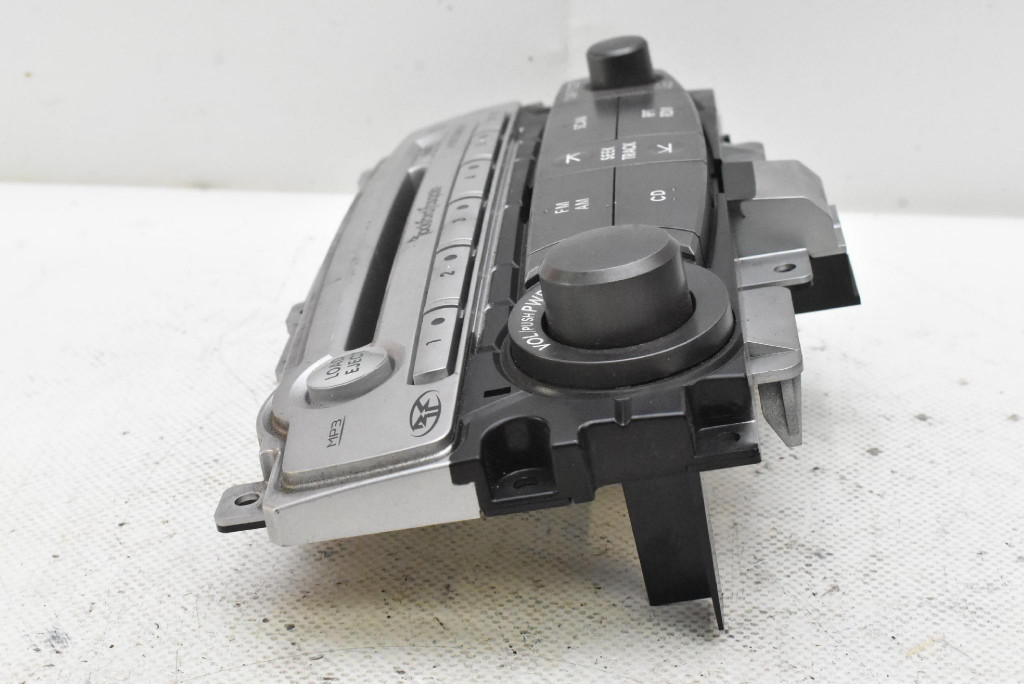 RADIO PANEL RADIA CD MP3 MN121397HA MITSUBISHI ECLIPSE 4 IV 4G 06-09