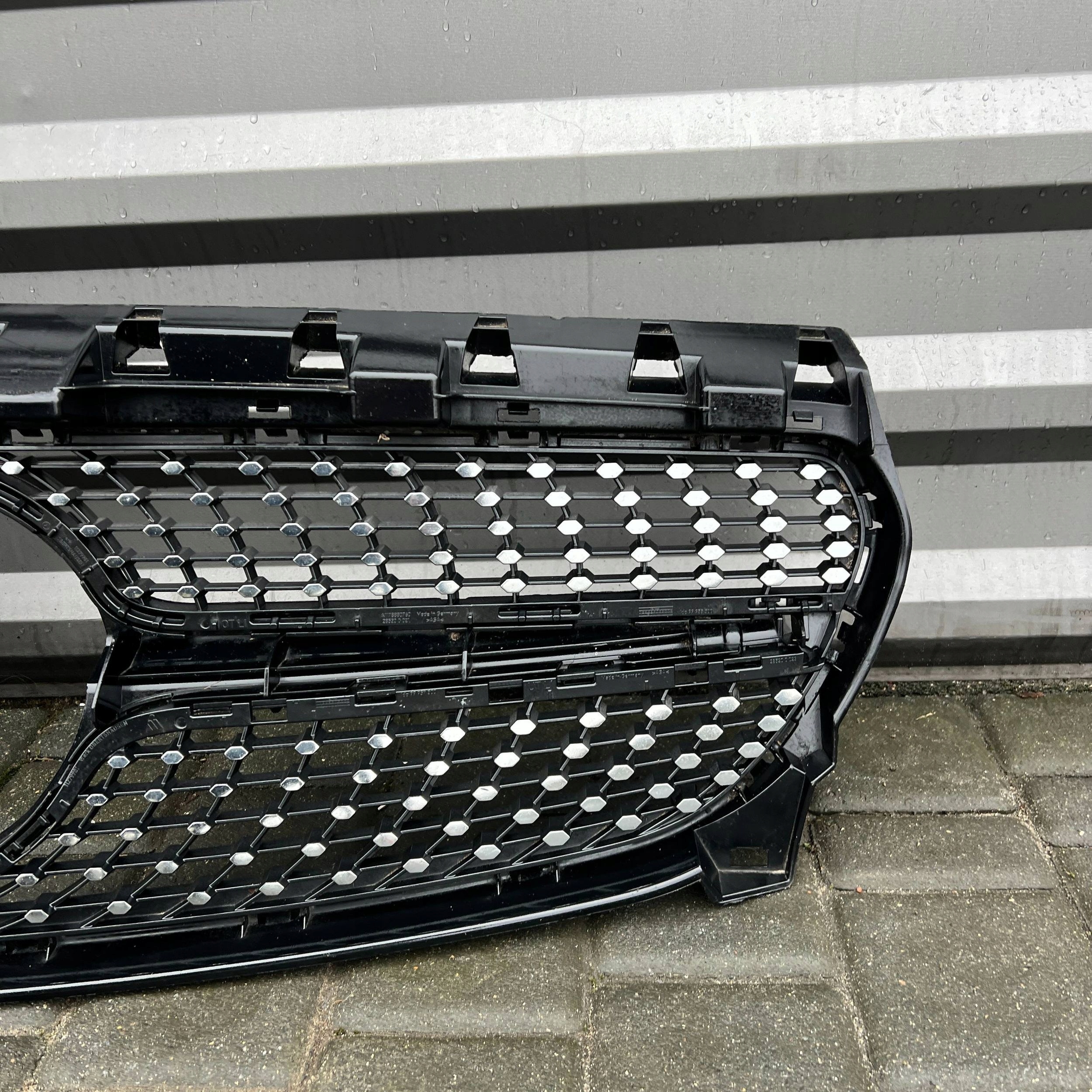 Mercedes-Benz CLA C118 Kühlergrill FRONTGRILL Kühlergitter A1178880600 - Thumbnail 3