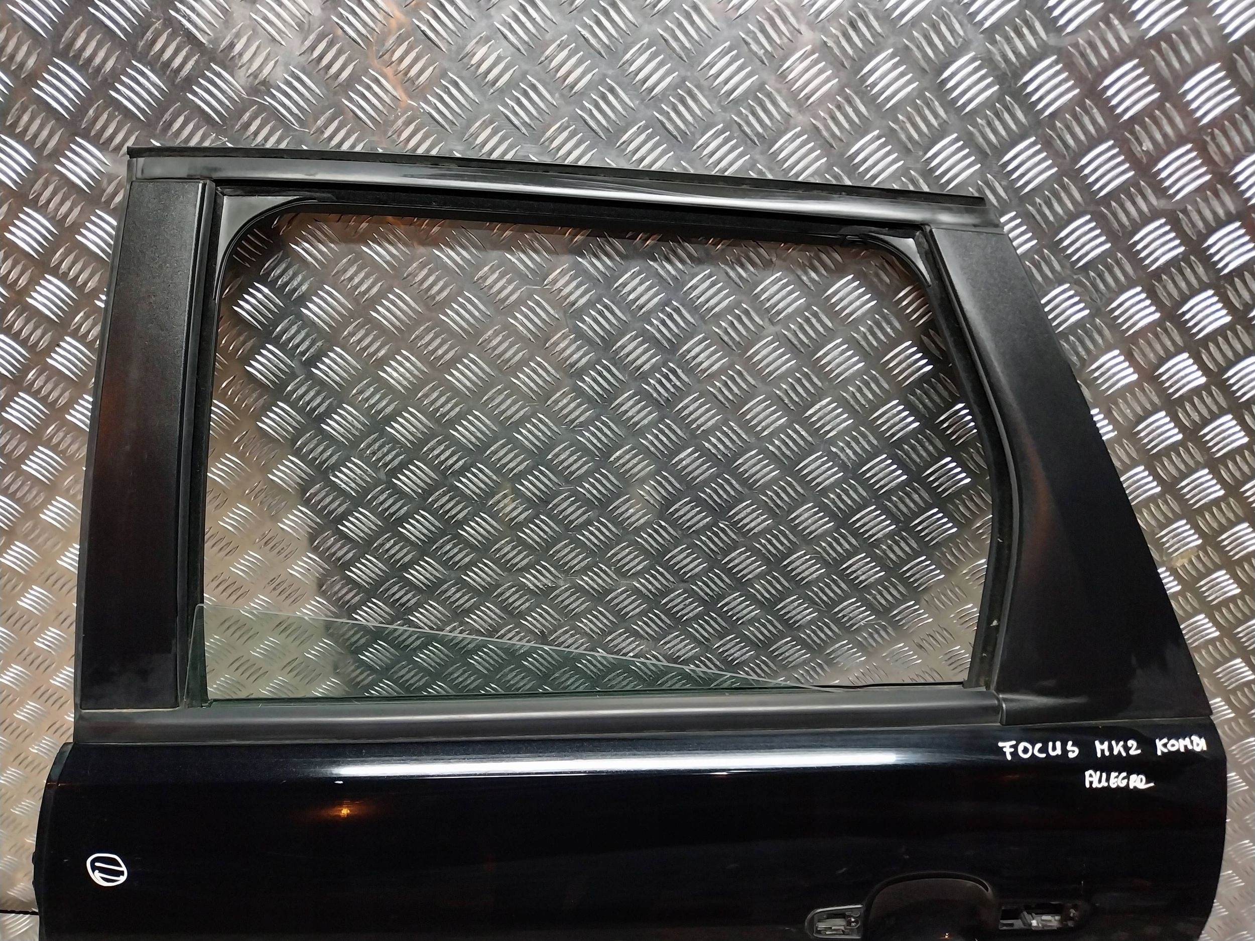 Tür heck links FORD FOCUS MK2 KOMBI 04