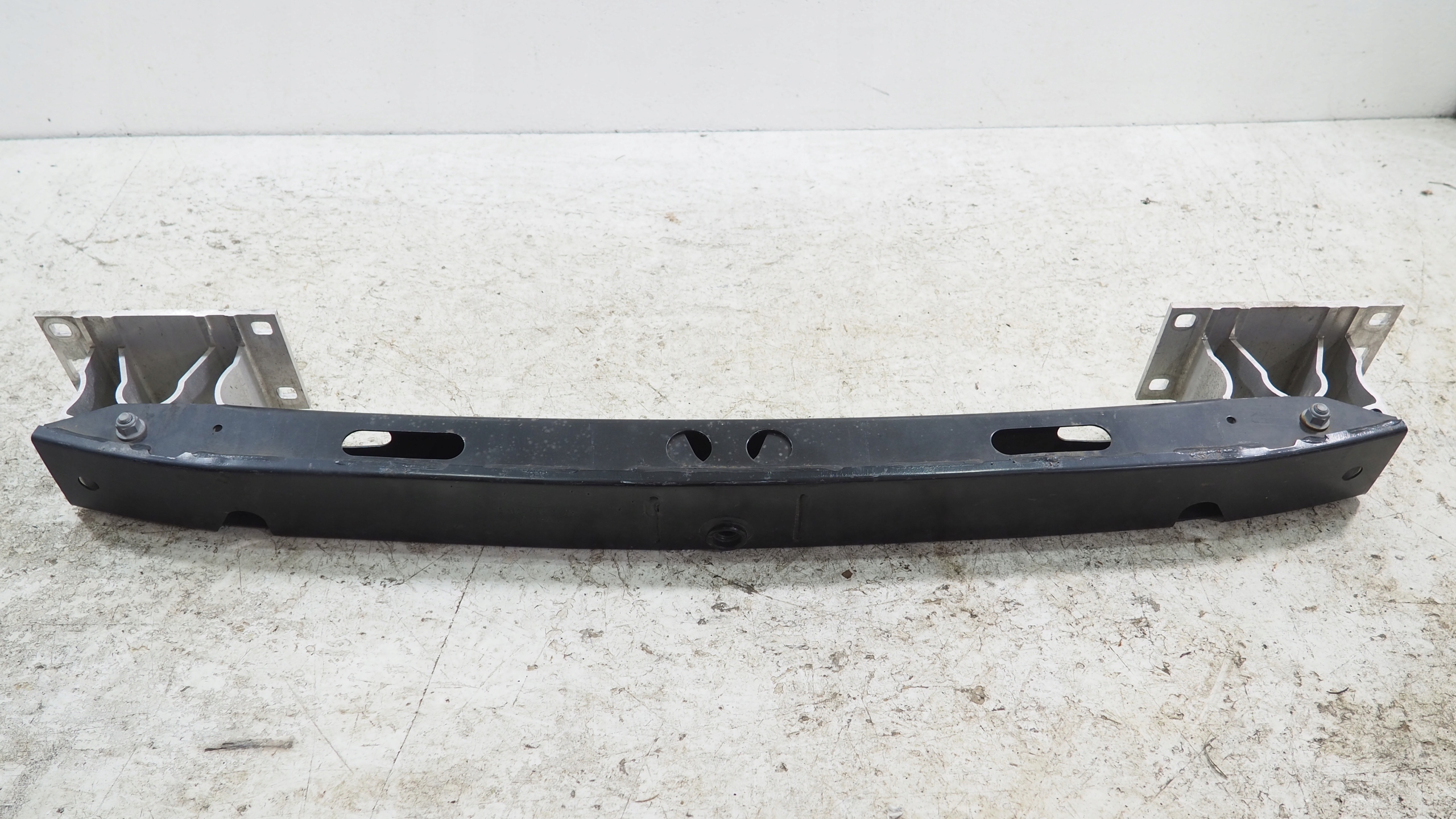 Range Rover Sport II bumper support rear part DK62-17B892-AG