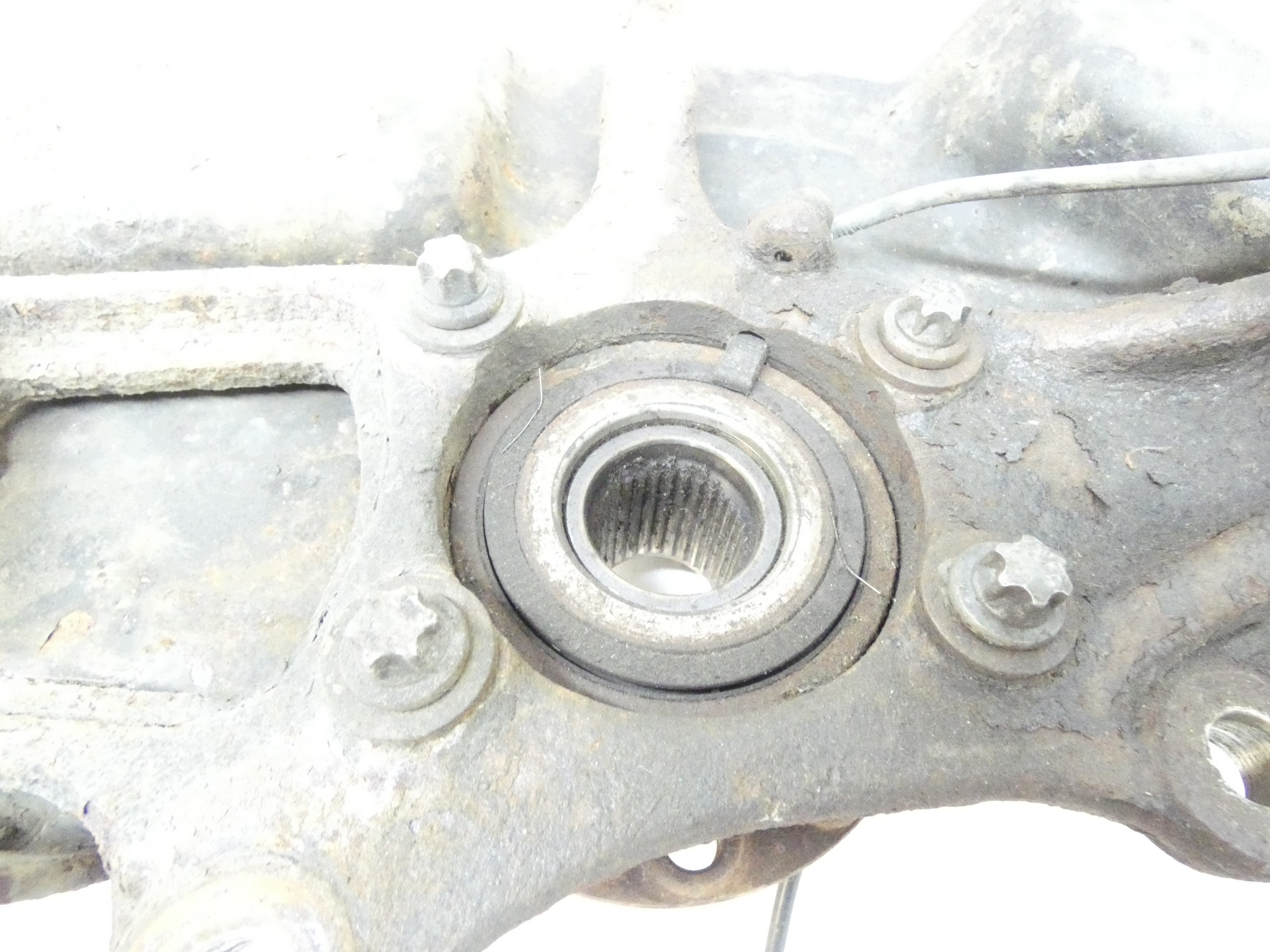 otoč čepu levá předek ALFA ROMEO 159 1.9 16V 150KM 05-11 ABS