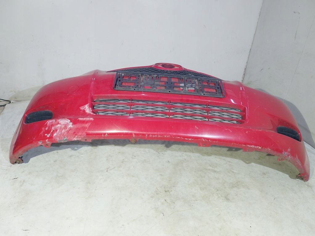 Toyota Yaris II 2 bumper front front