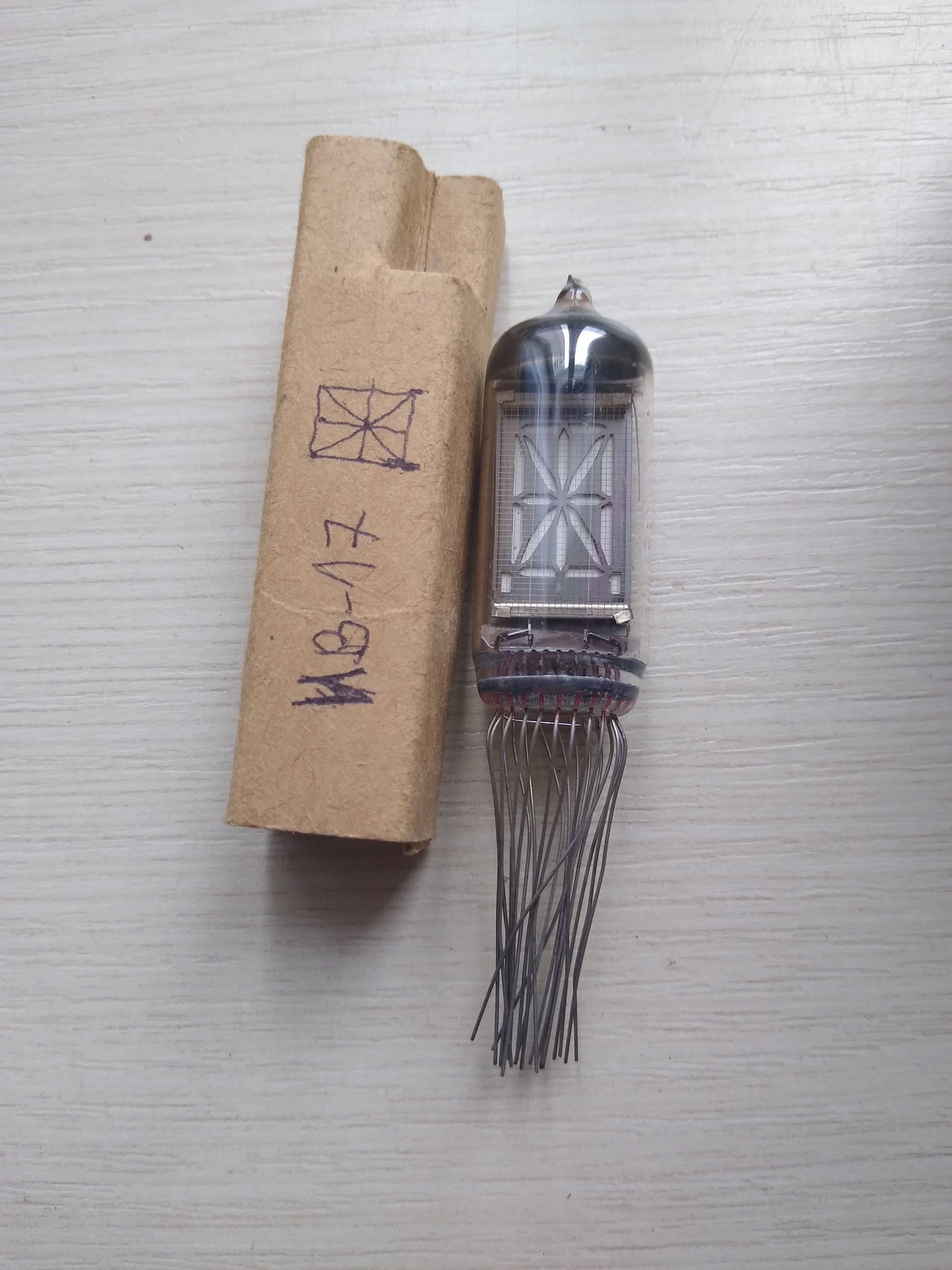Lampa NIXIE IN-17, (ИН-17)