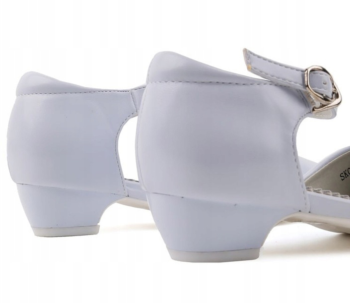 -% Tanio PANTOFELKI BUTY KOMUNIJNE Obcas BIAŁE r33 Bohater / Bajka brak