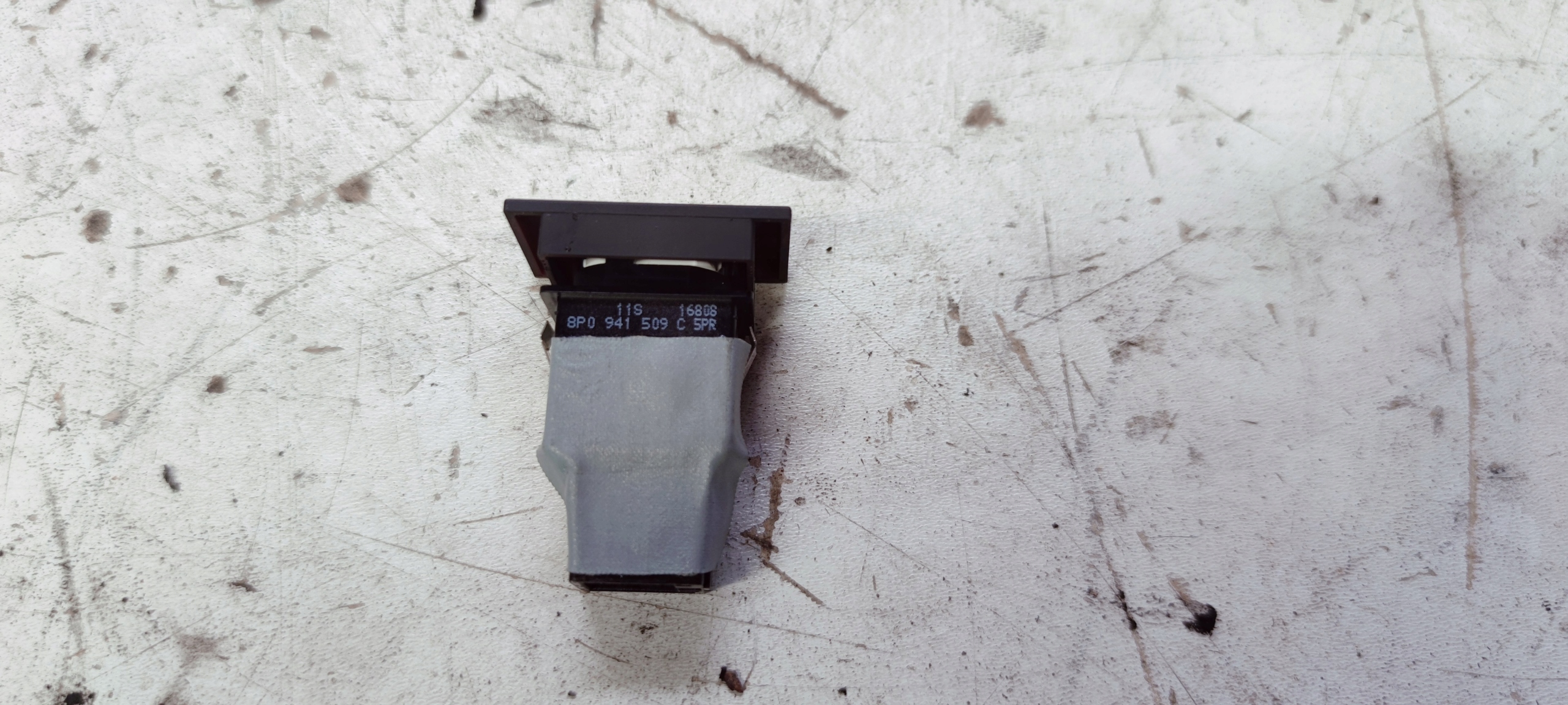 switch of warning lights AUDI A3 8P LIFT 8P0941509C BDB